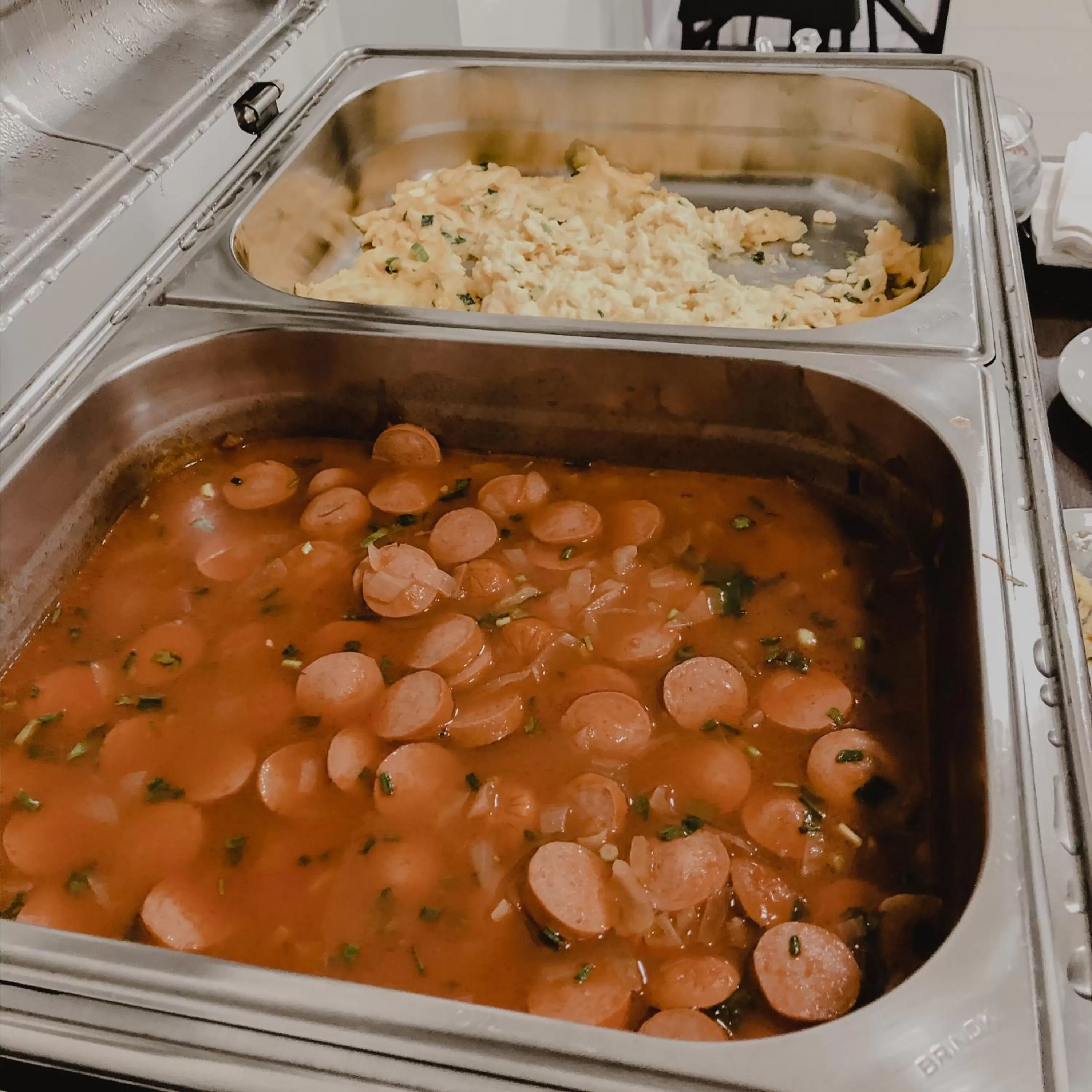 Food and drinks in Petri Plaza Hotel