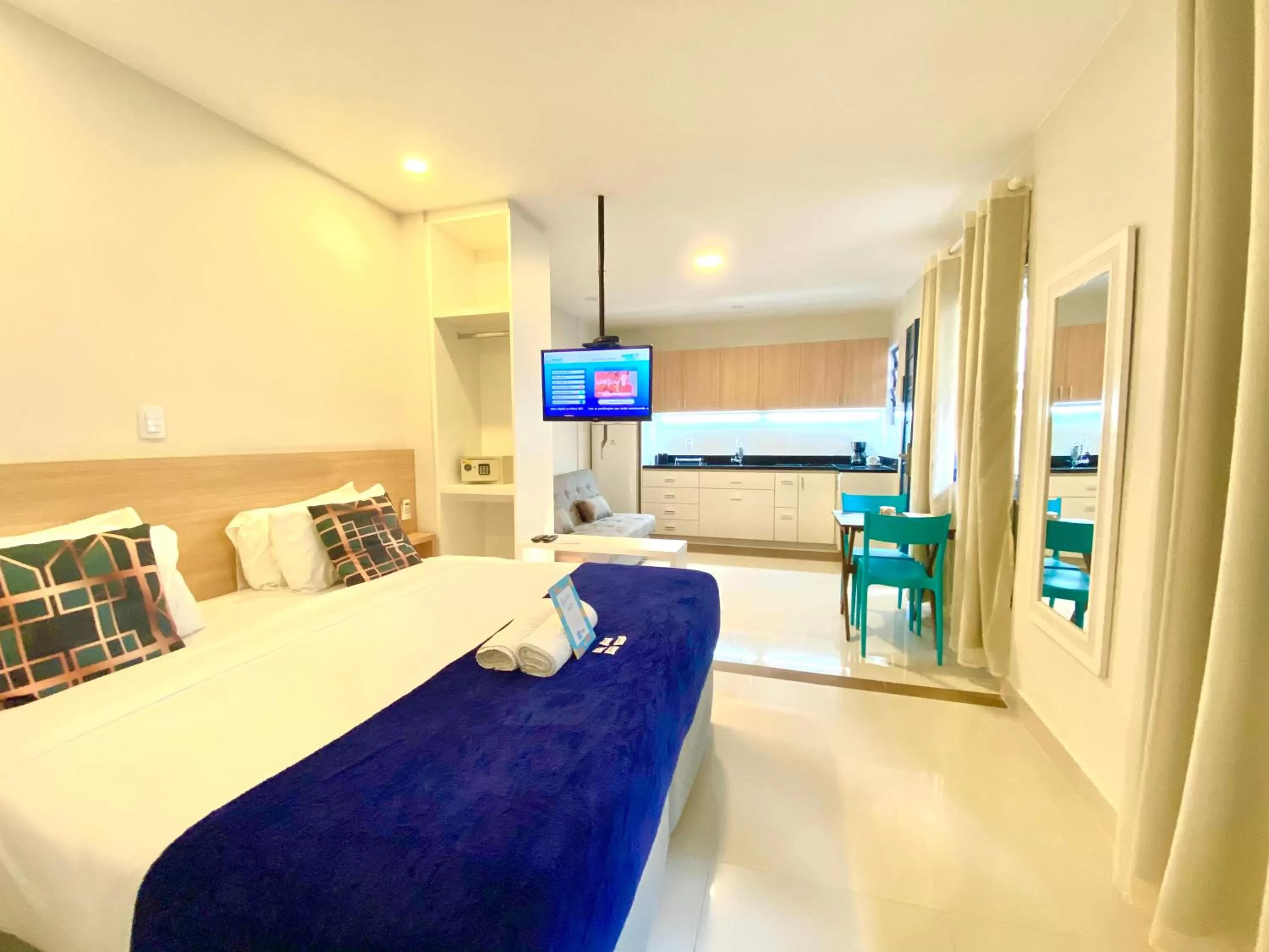 Bed in Injoy Suítes & Aparts