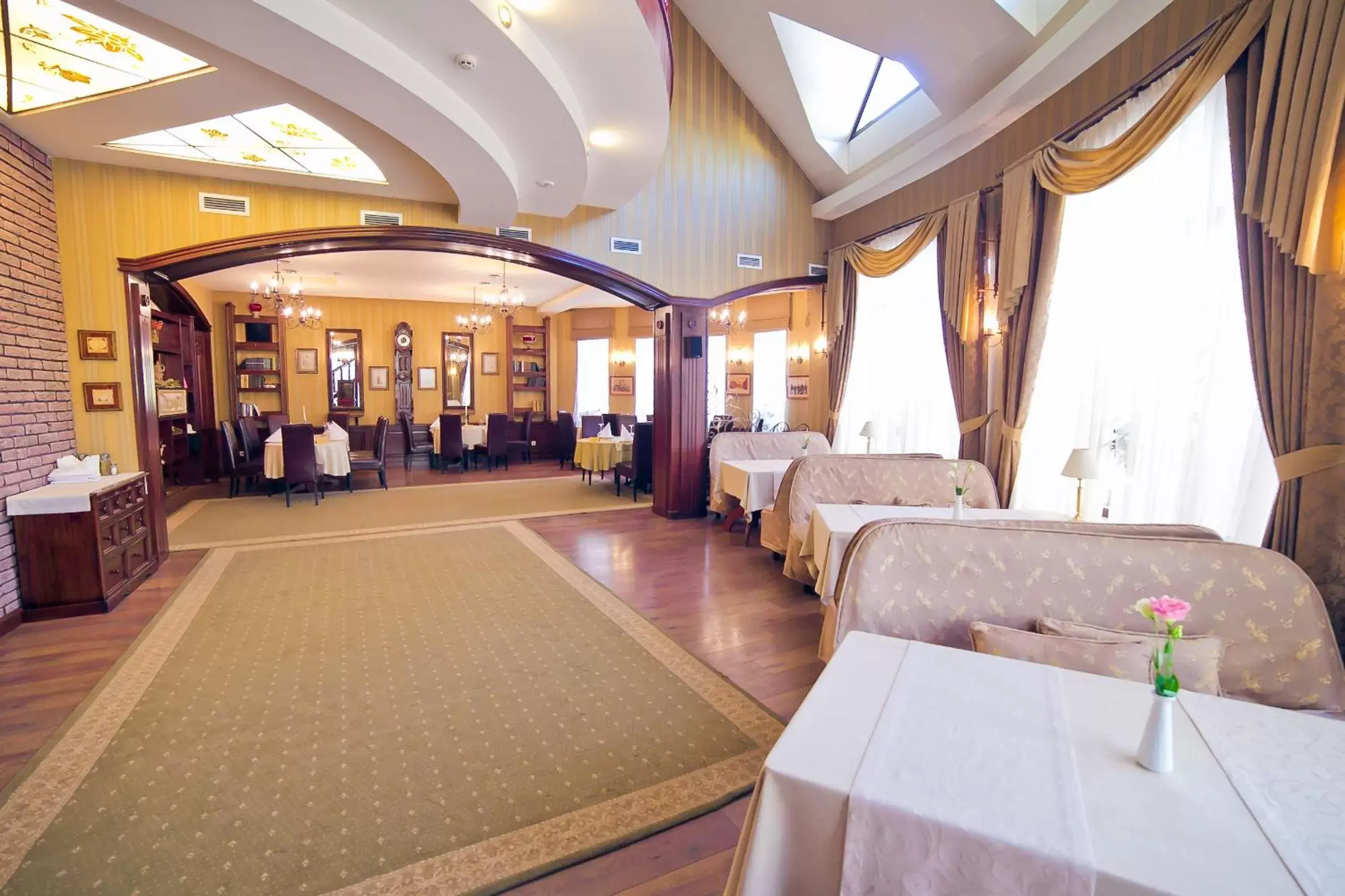 Restaurant/places to eat in VisPas Hotel Restaurant/places to eat in VisPas Hotel