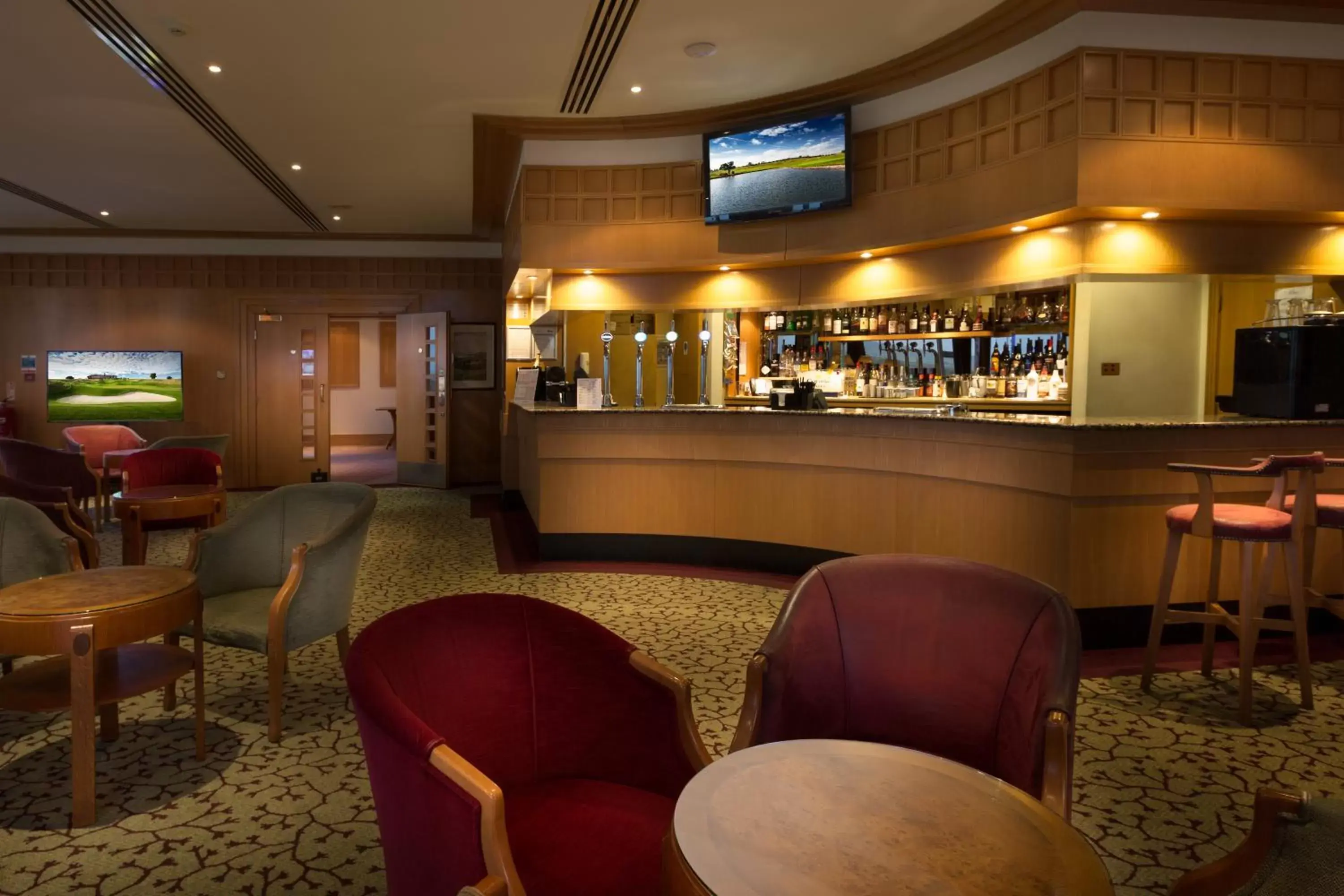Lounge or bar, Lounge/Bar in The Oxfordshire Golf & Spa Hotel