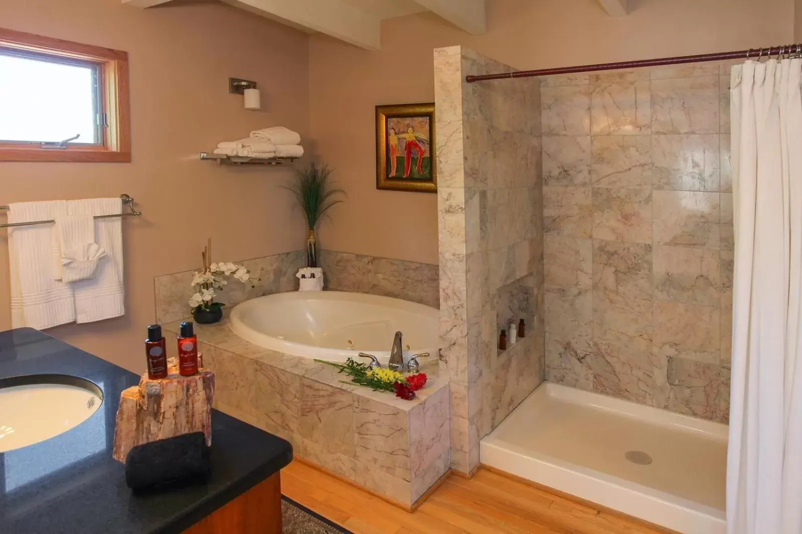 Bathroom in Flanigan`s Resort and Spa