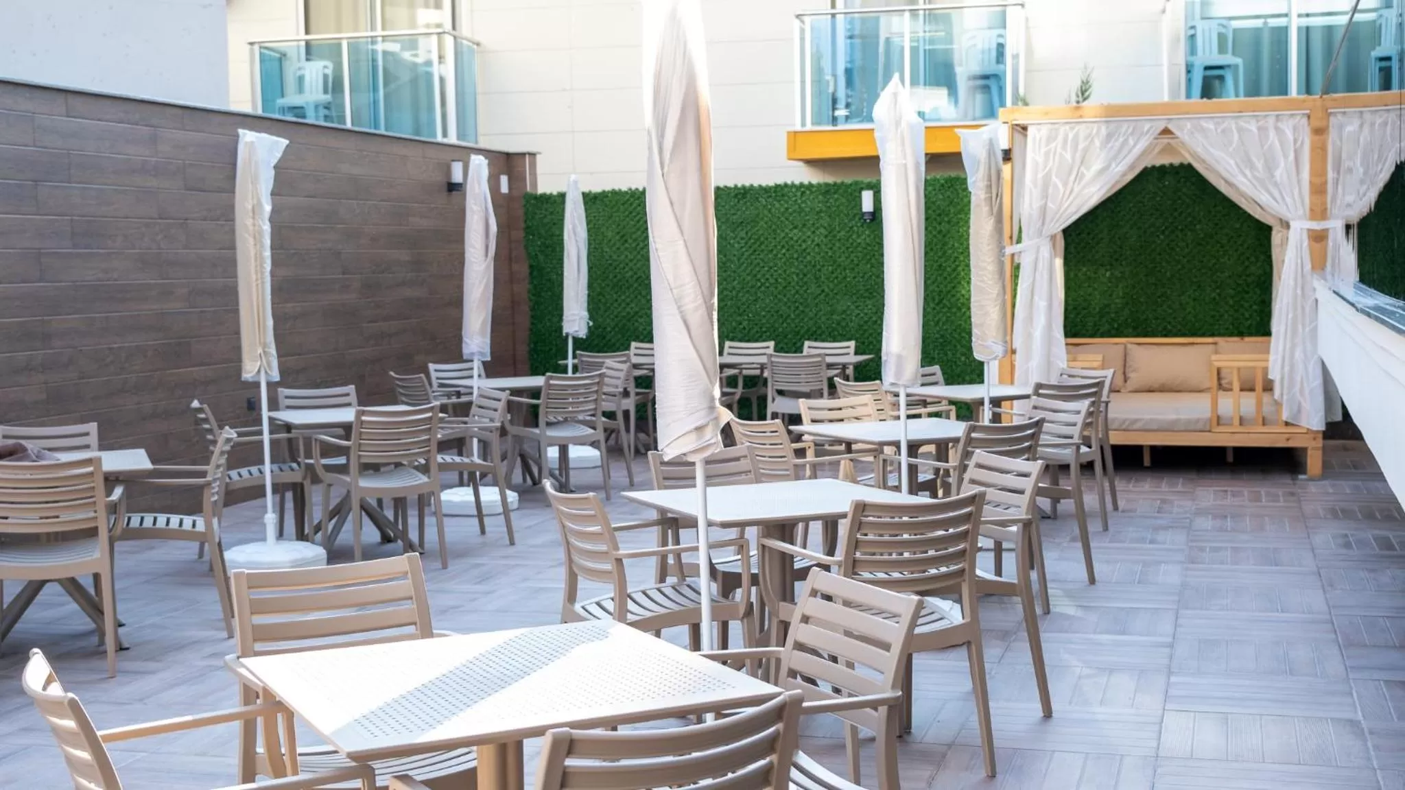 Dining area in Nas Suite