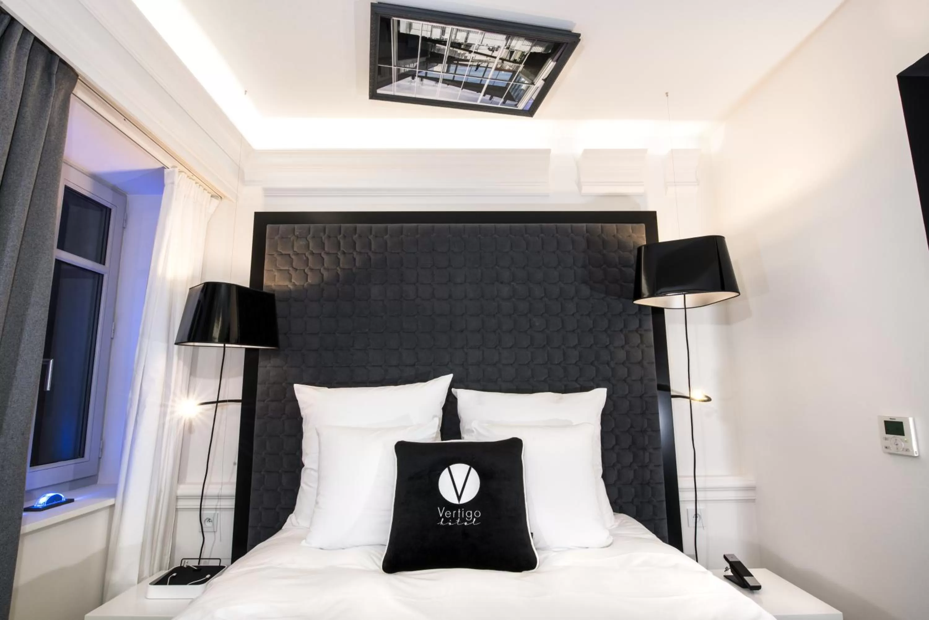 Bedroom, Bed in Vertigo Hotel, Dijon, a Member of Design Hotels