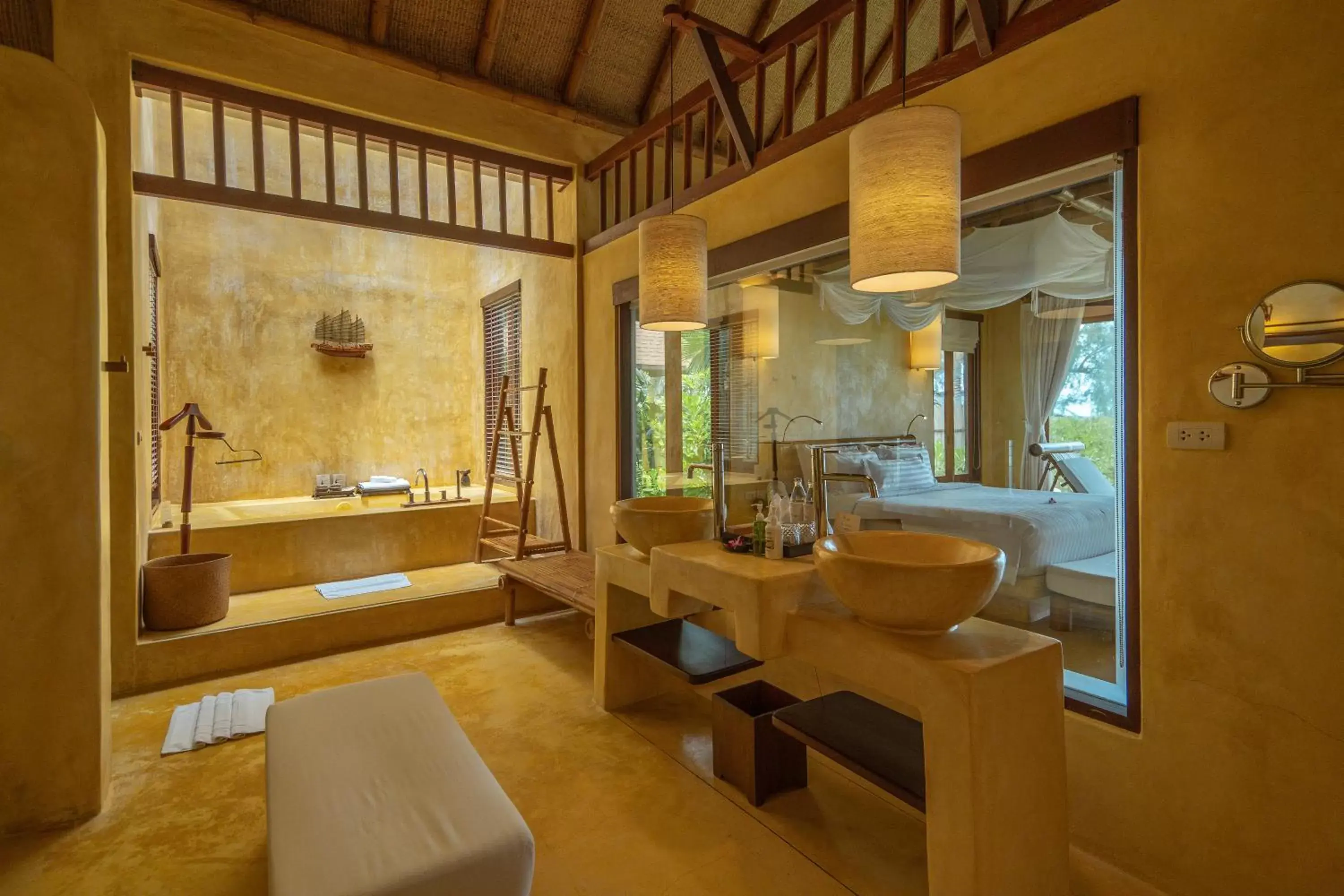 Hot Tub, Bed in High Season Pool Villa & Spa Hot Tub, Bed in High Season Pool Villa & Spa