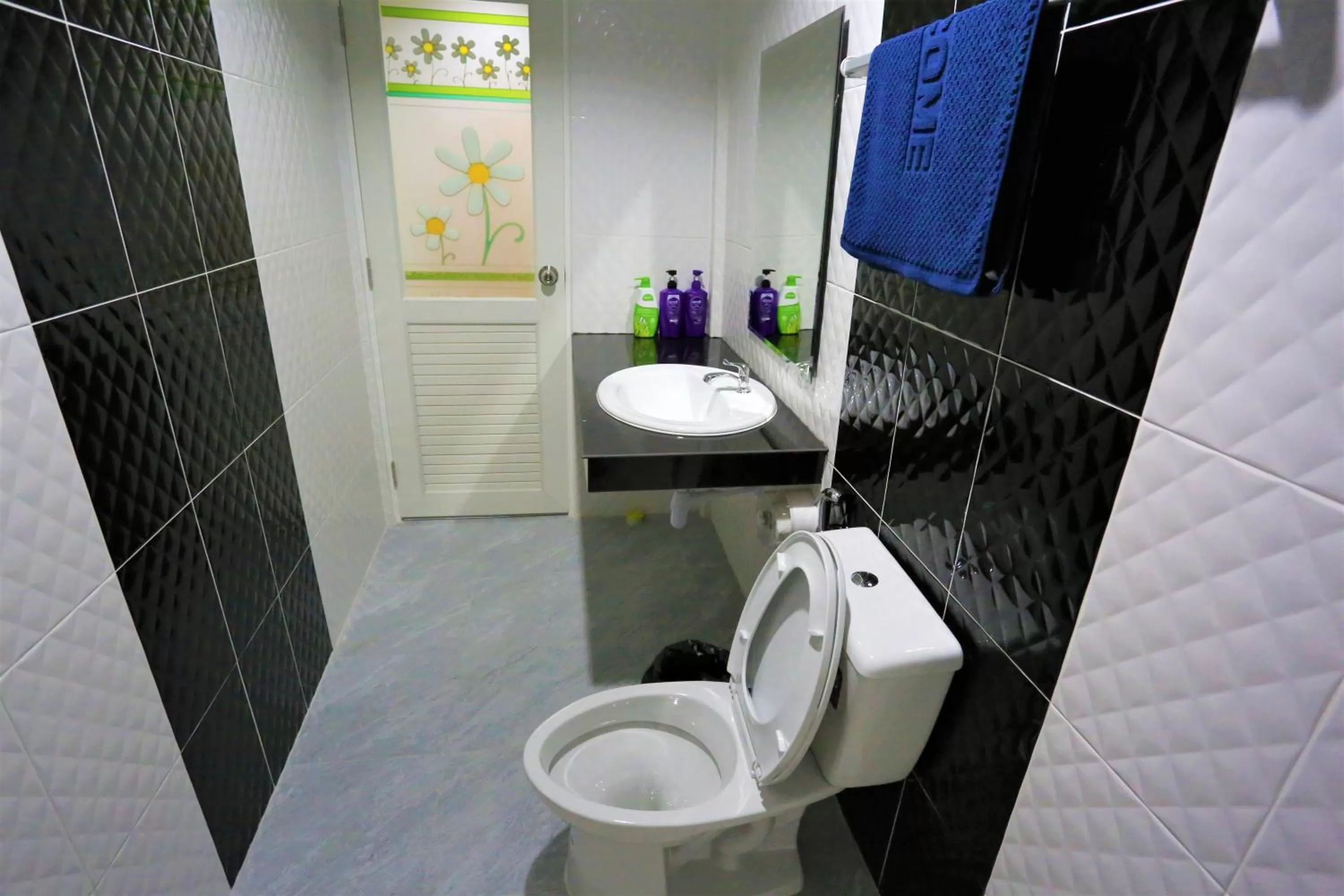 Shower in TD Bangkok