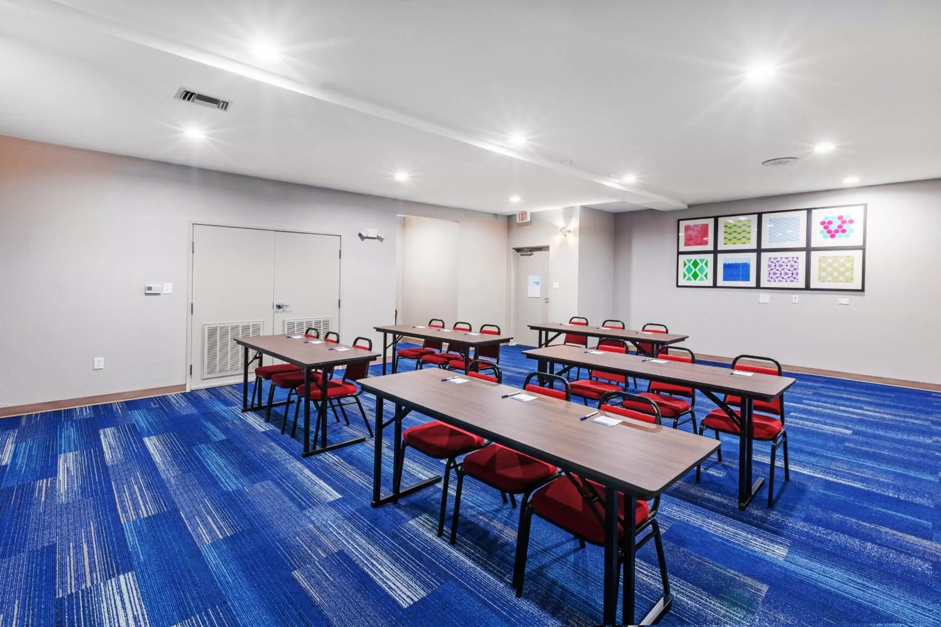 Meeting/conference room in Holiday Inn Express Port Lavaca, an IHG Hotel