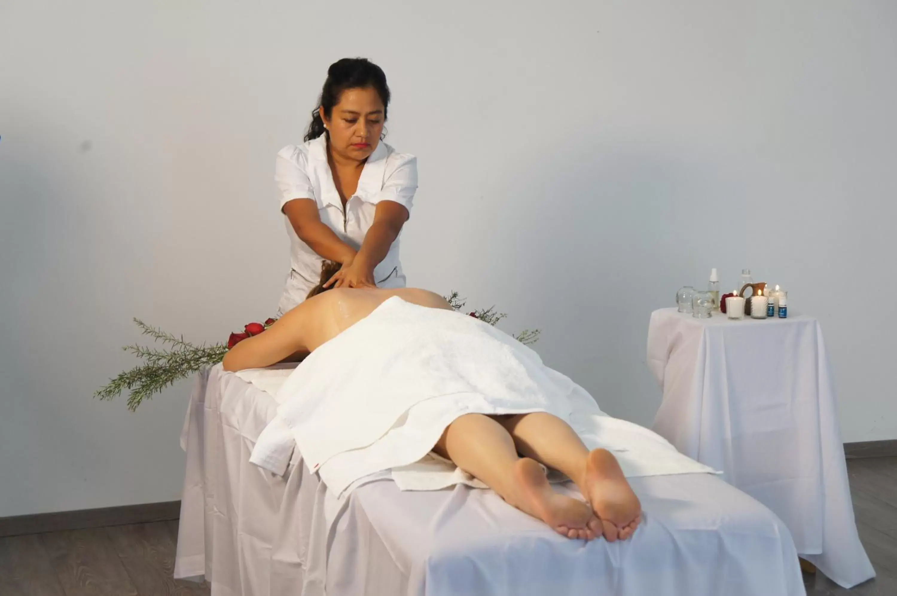 Massage in Hotel Cosijo - San Jeronimo Tlacochahuaya