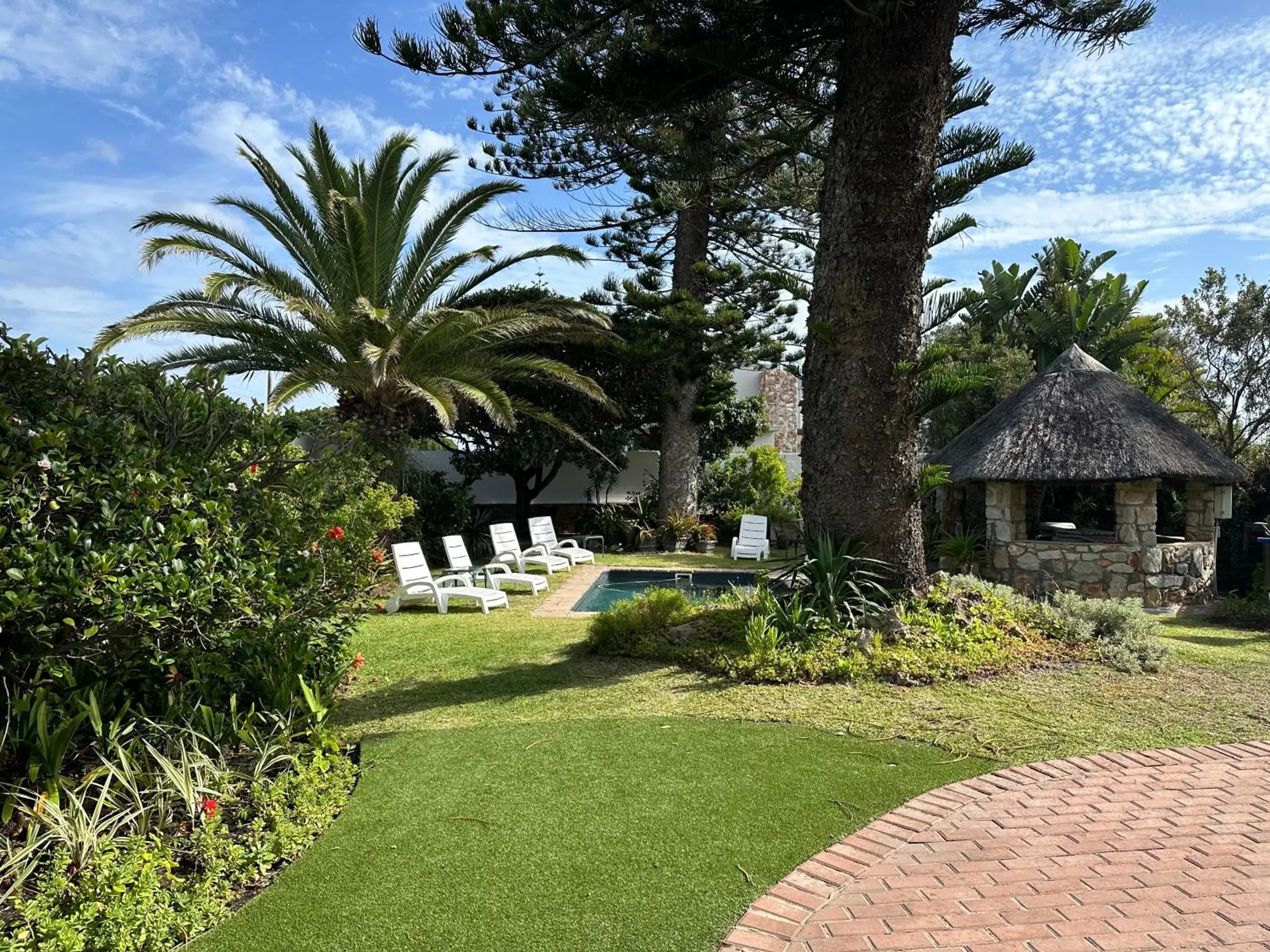 Garden, Swimming Pool in House on Westcliff