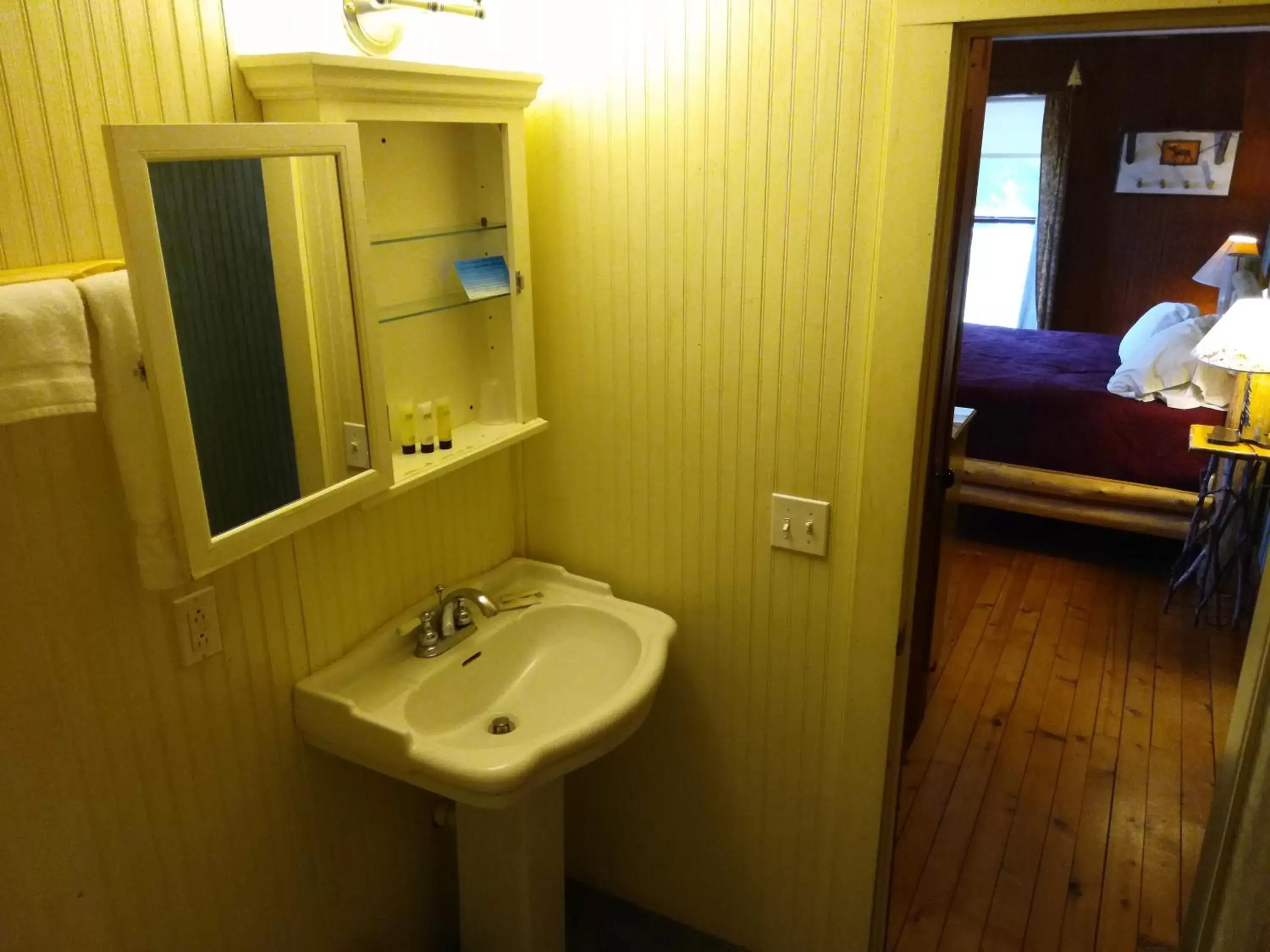 Bathroom in The Woods Inn