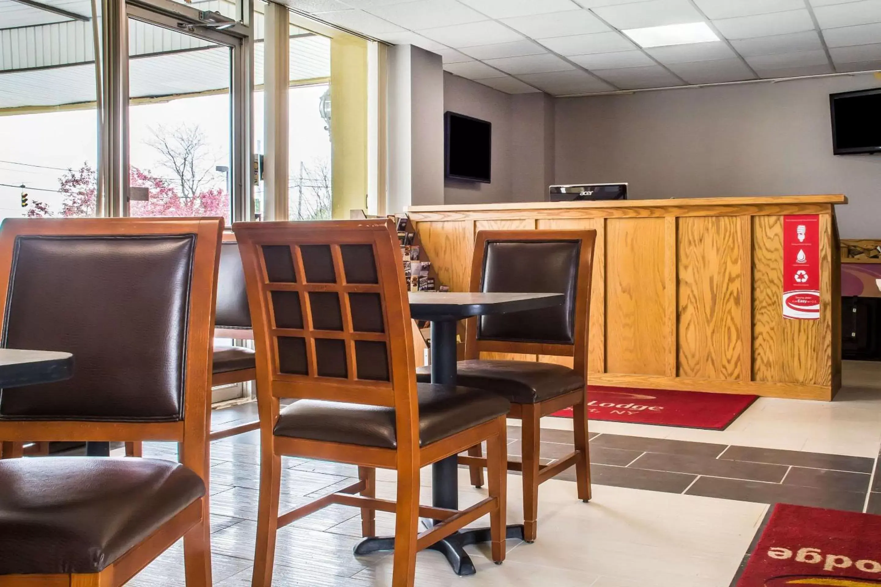 Lobby or reception in Econo Lodge Brockport