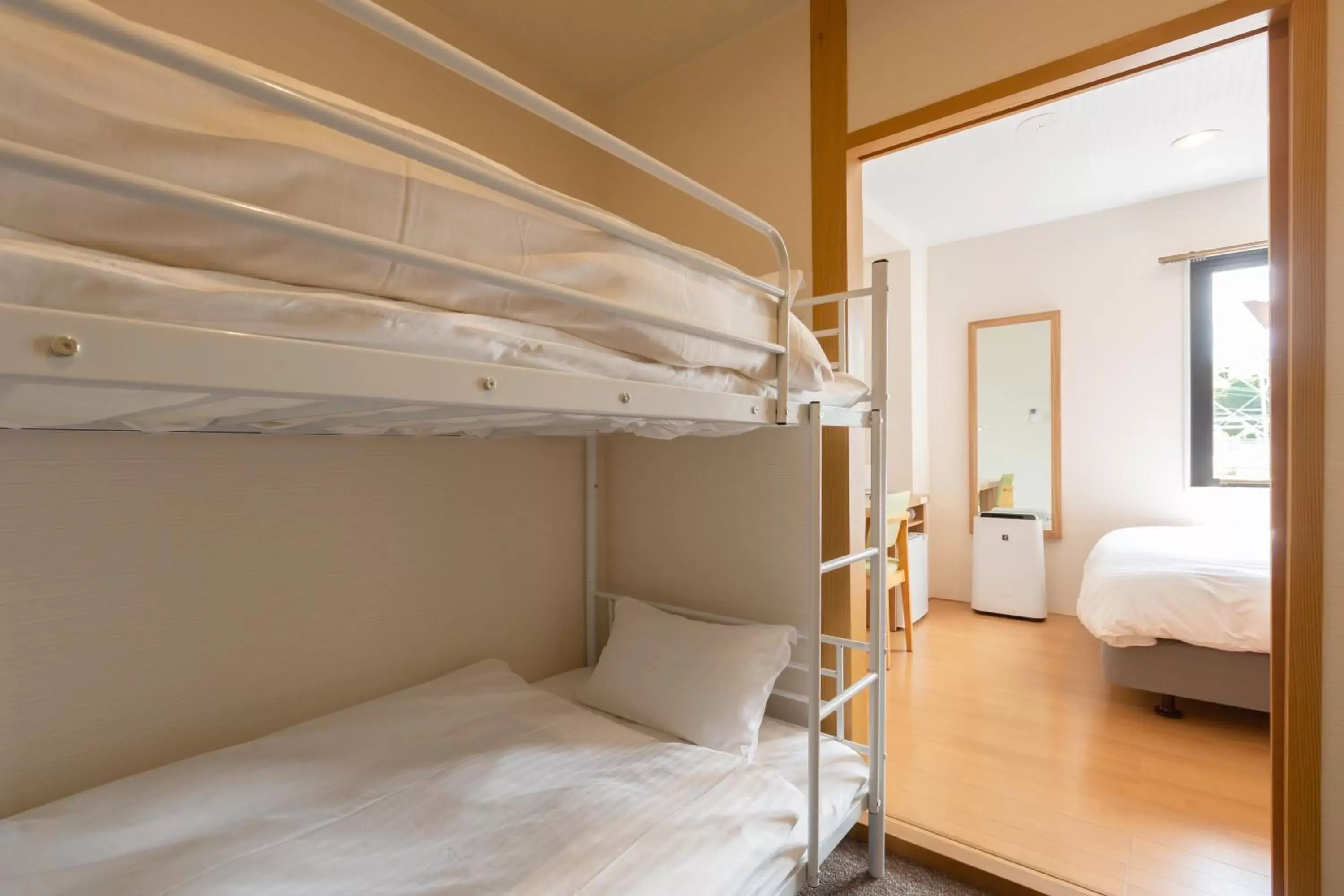 Photo of the whole room, Bunk Bed in fico HIJI