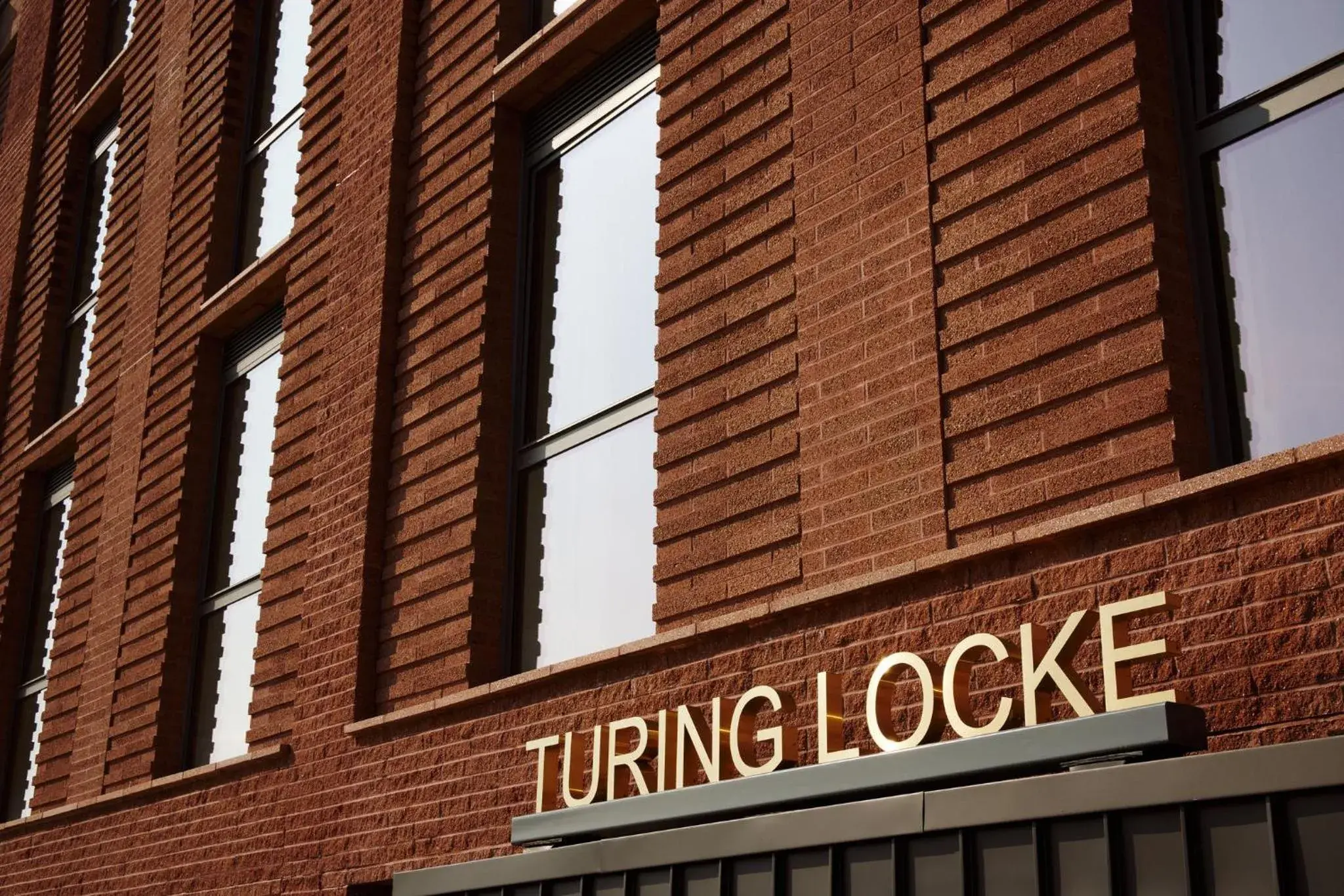 Facade/entrance in Turing Locke
