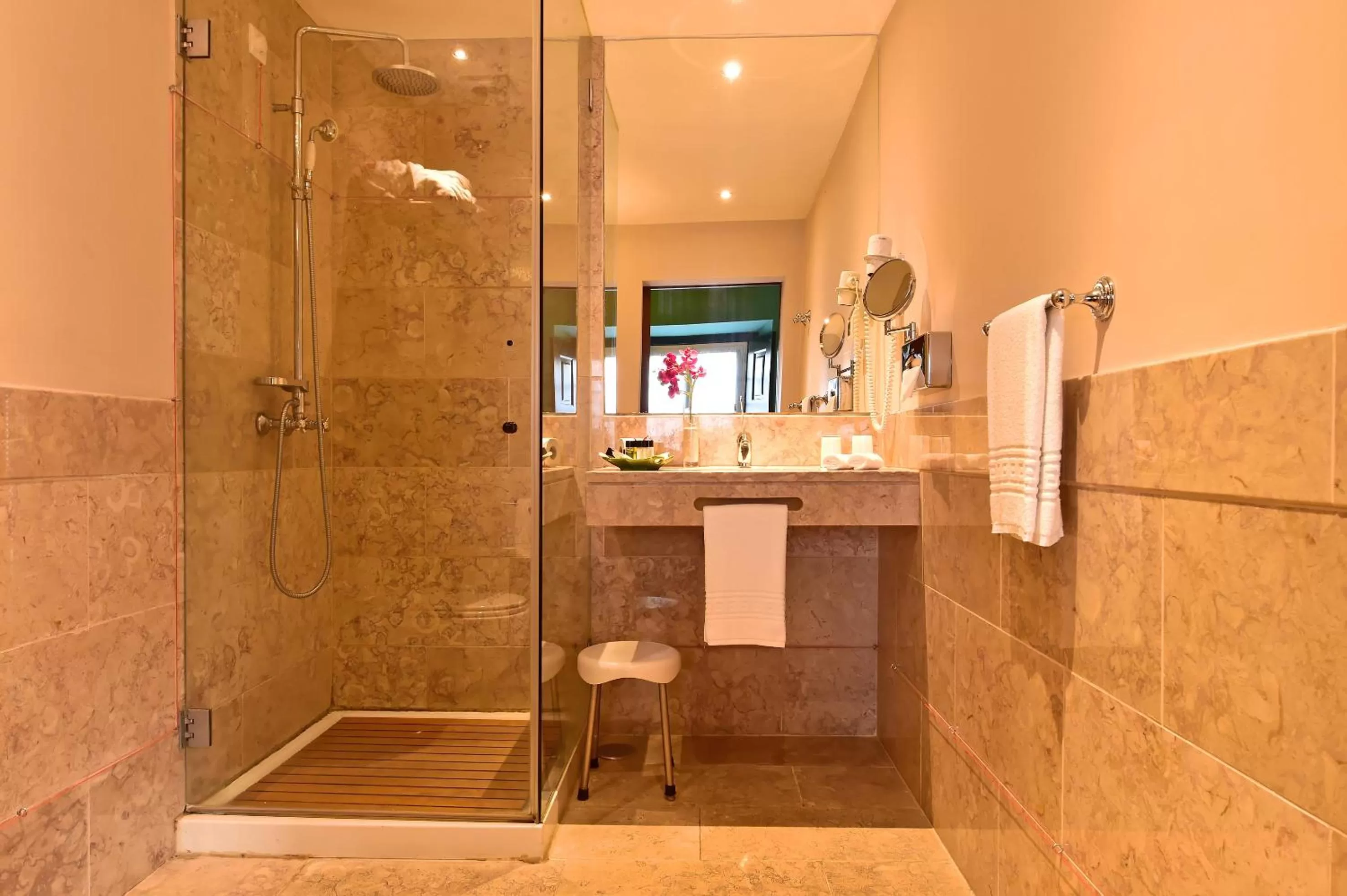 Bathroom in Pousada Castelo de Obidos