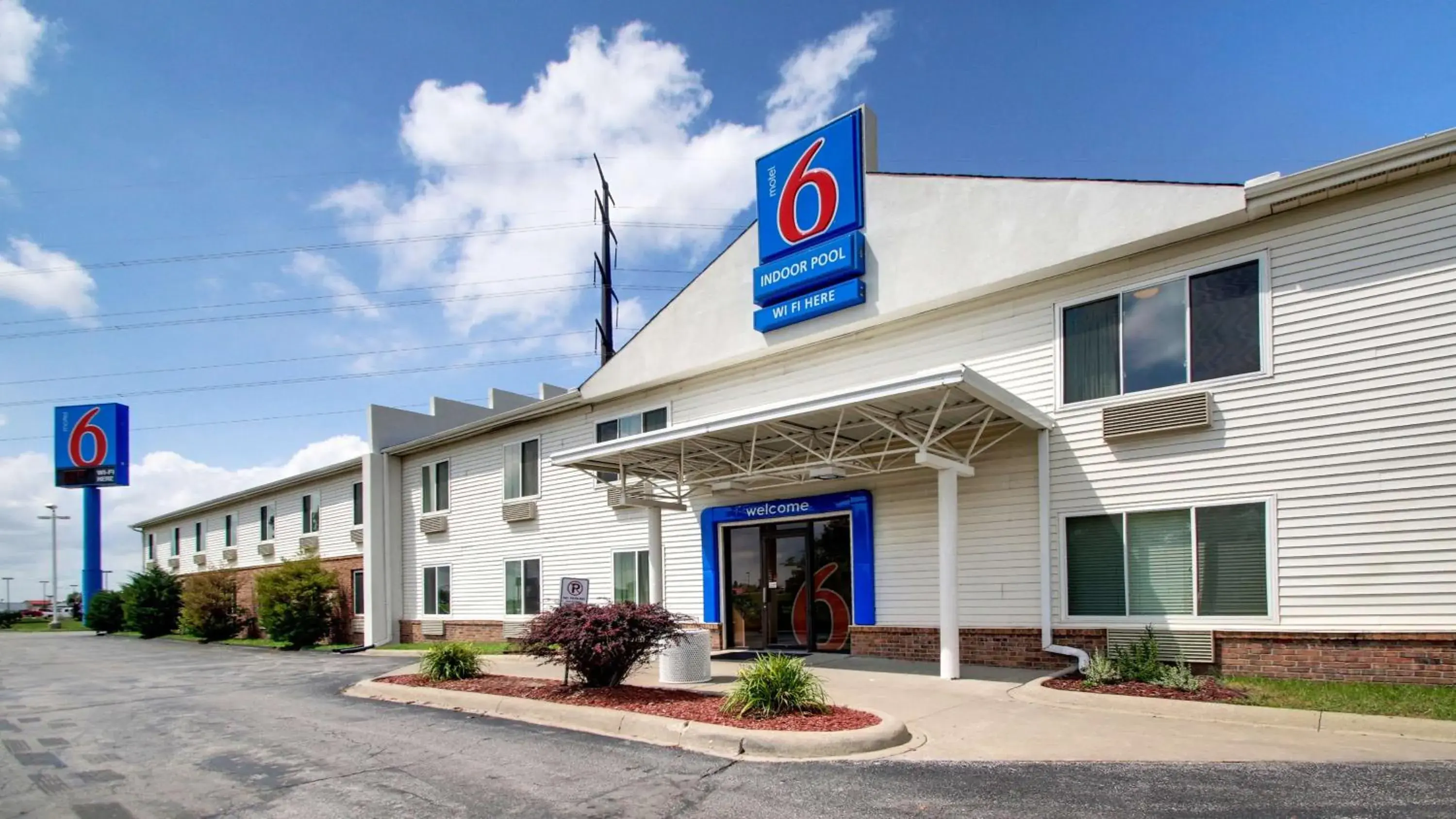 Property Building in Motel 6-Altoona, IA - Des Moines East