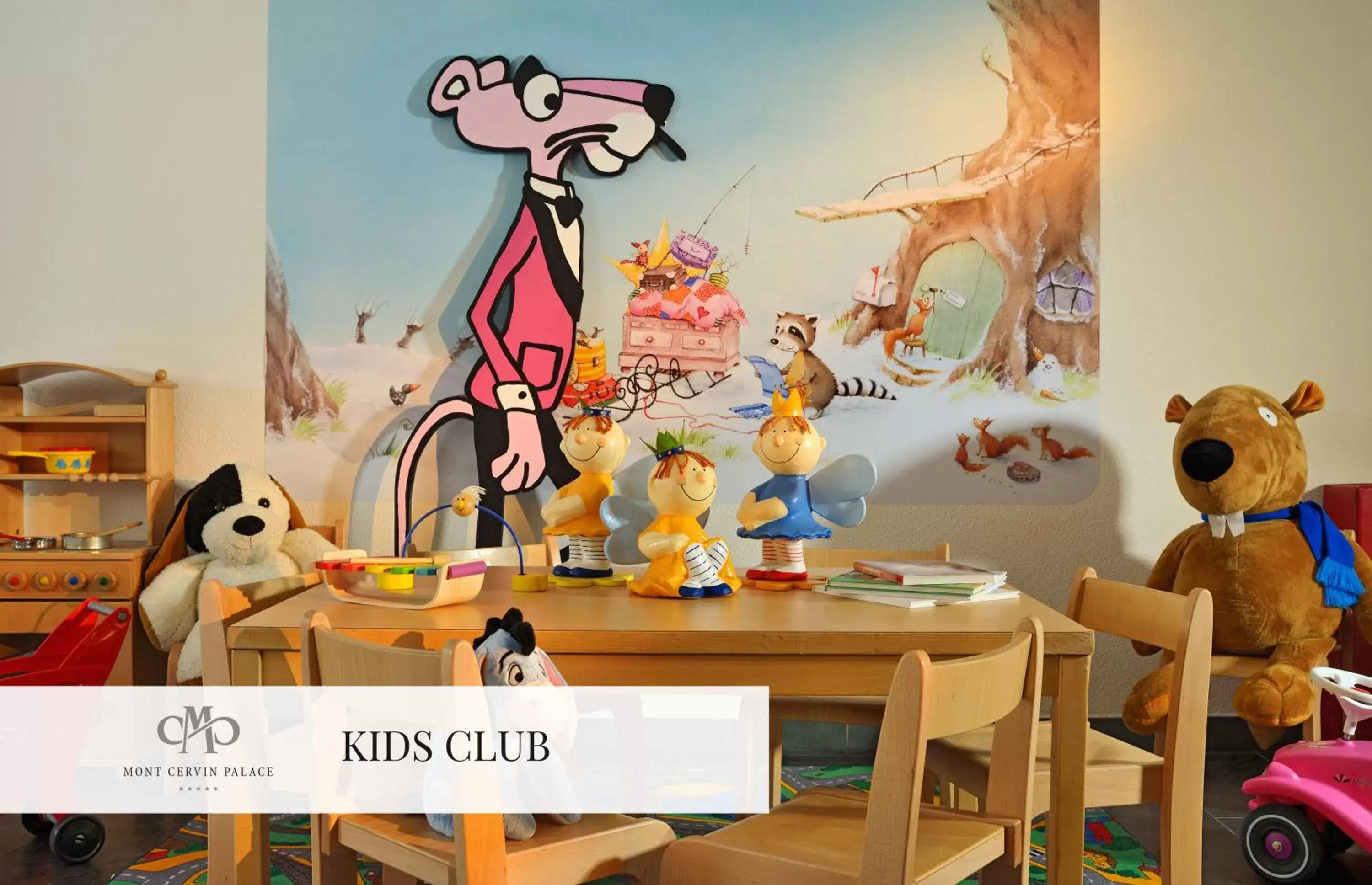 Kids's club in Mont Cervin Palace