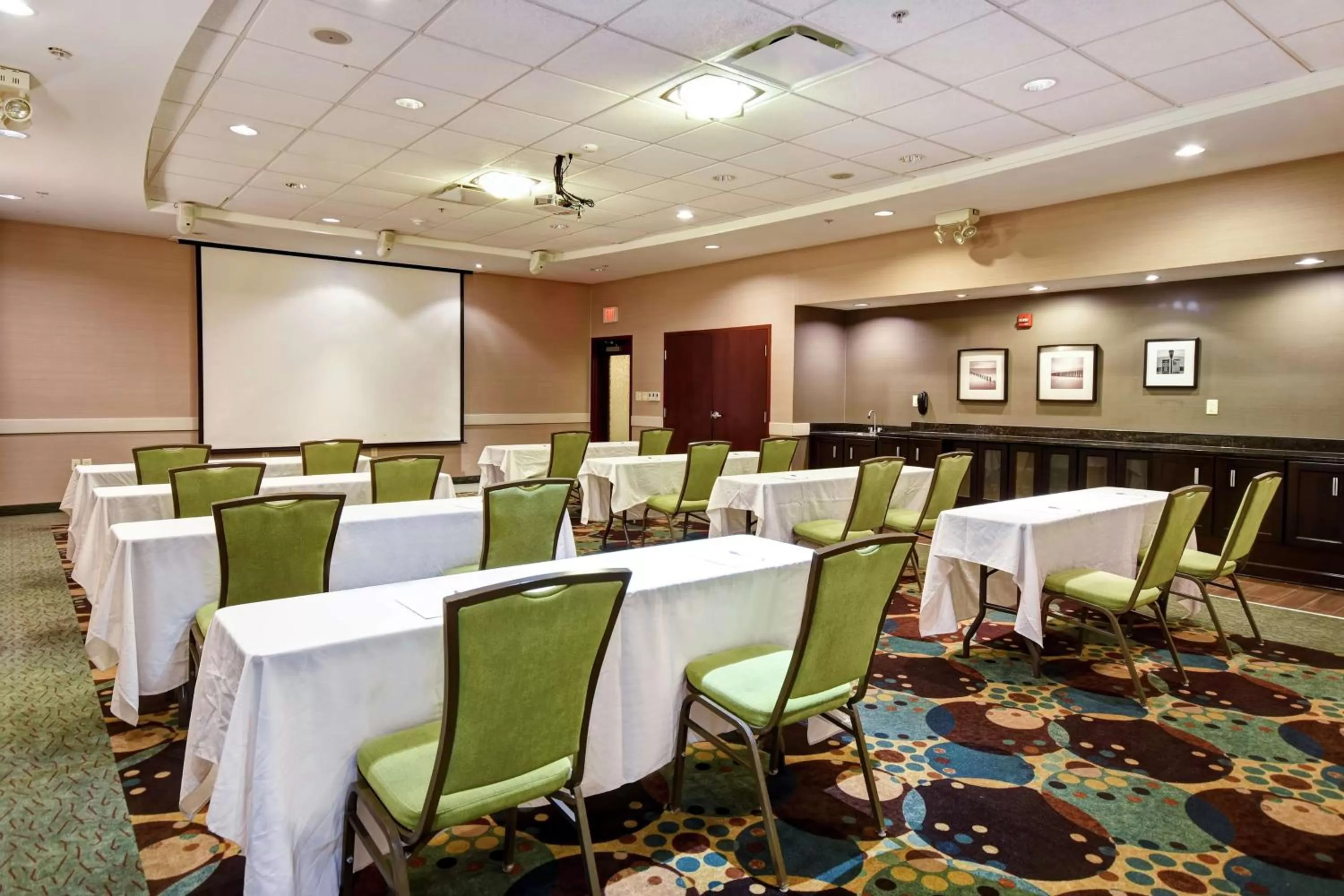 Meeting/conference room in Hampton Inn & Suites Detroit-Canton