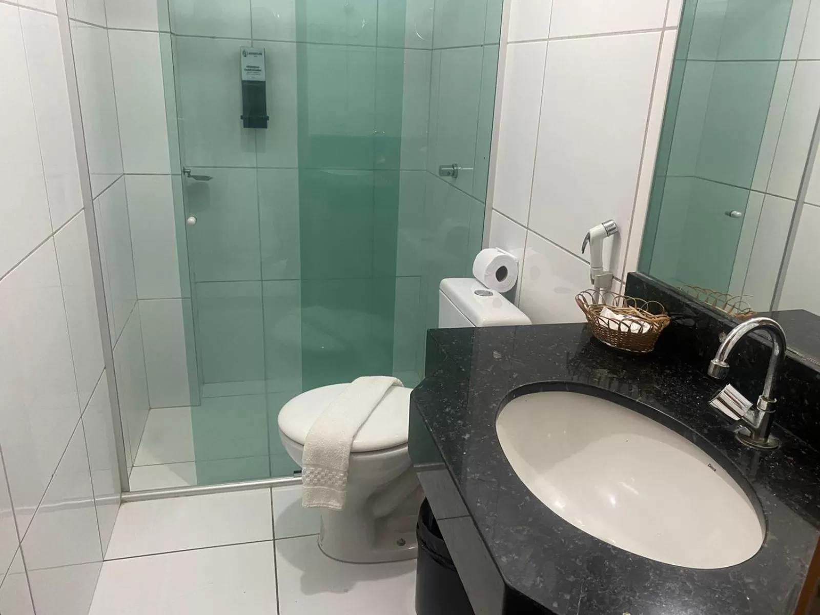 Toilet in Hotel Adventure São Luís