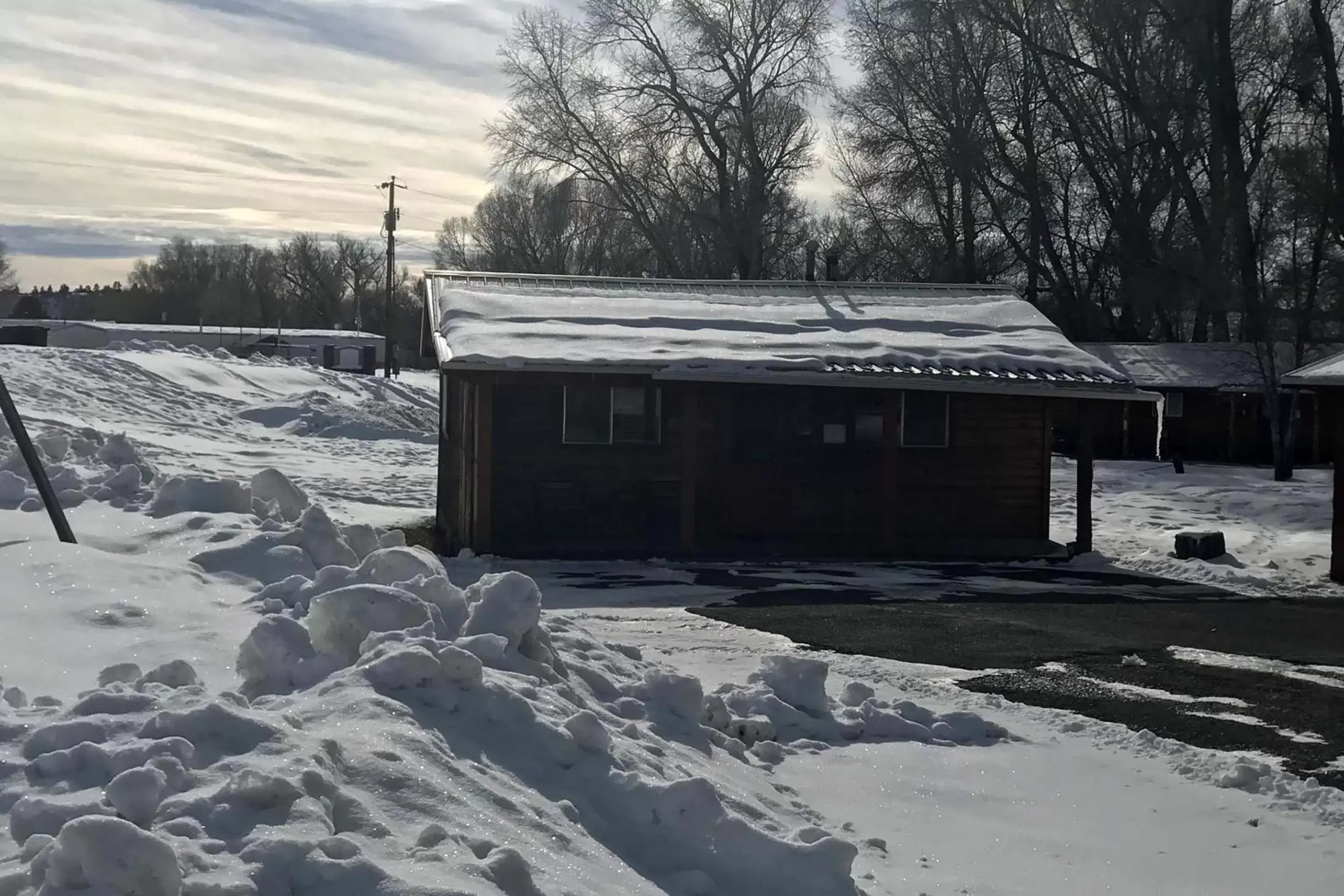 Property building, Winter in Elkhorn Lodge