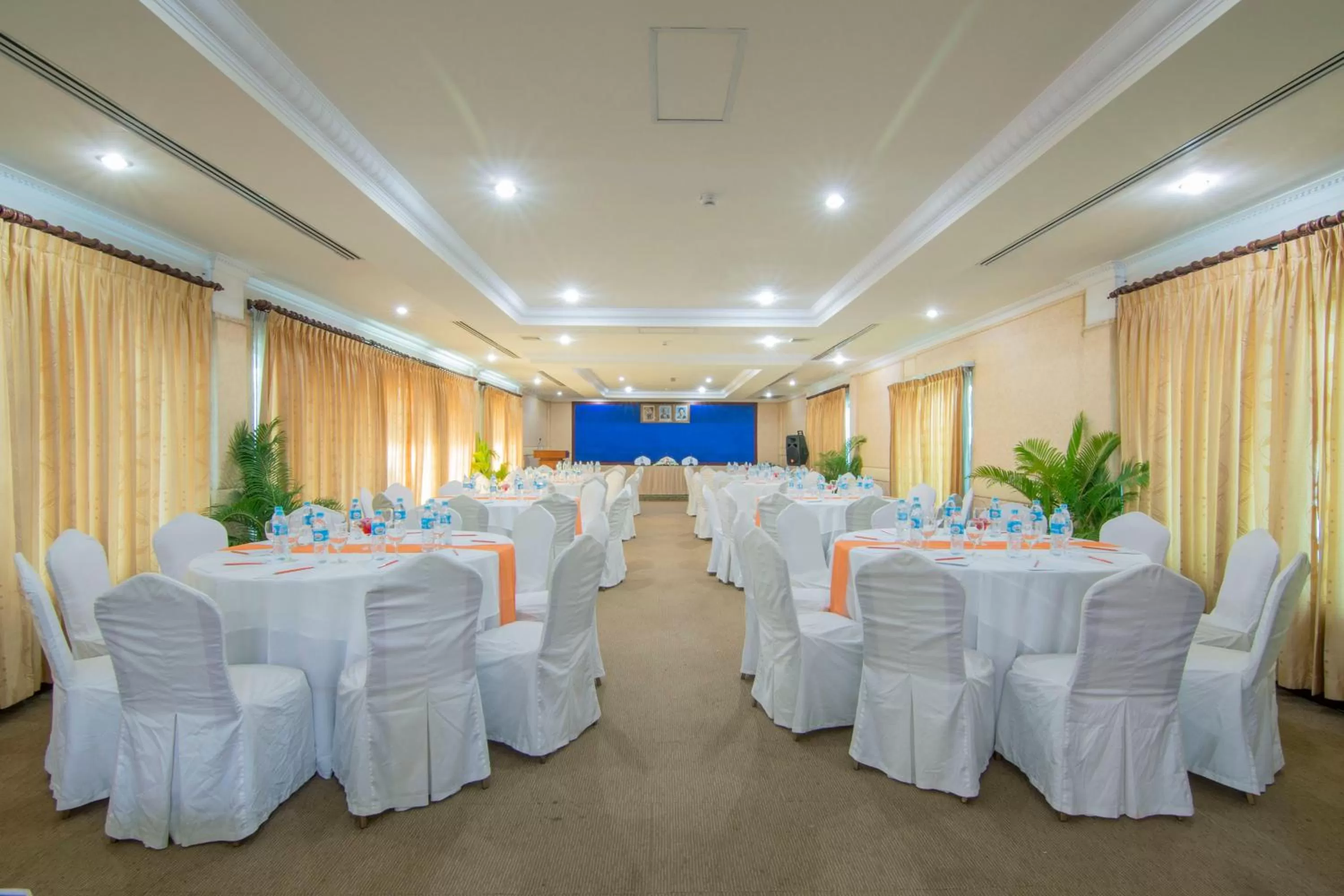 Business facilities in Angkor Holiday Hotel