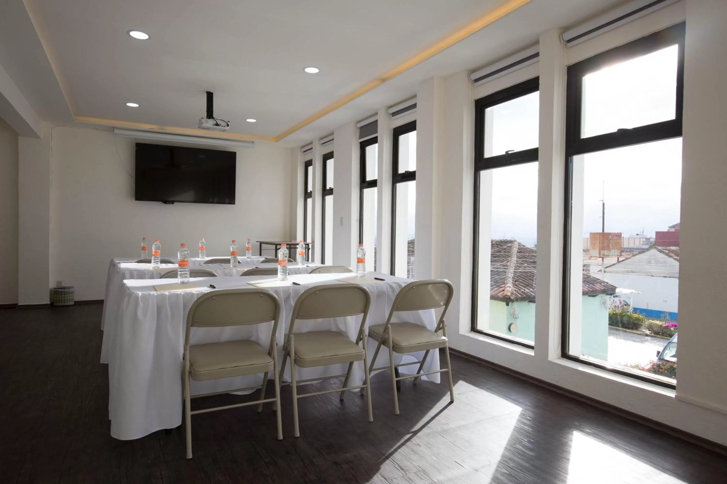 Meeting/conference room in Hotel Lunada