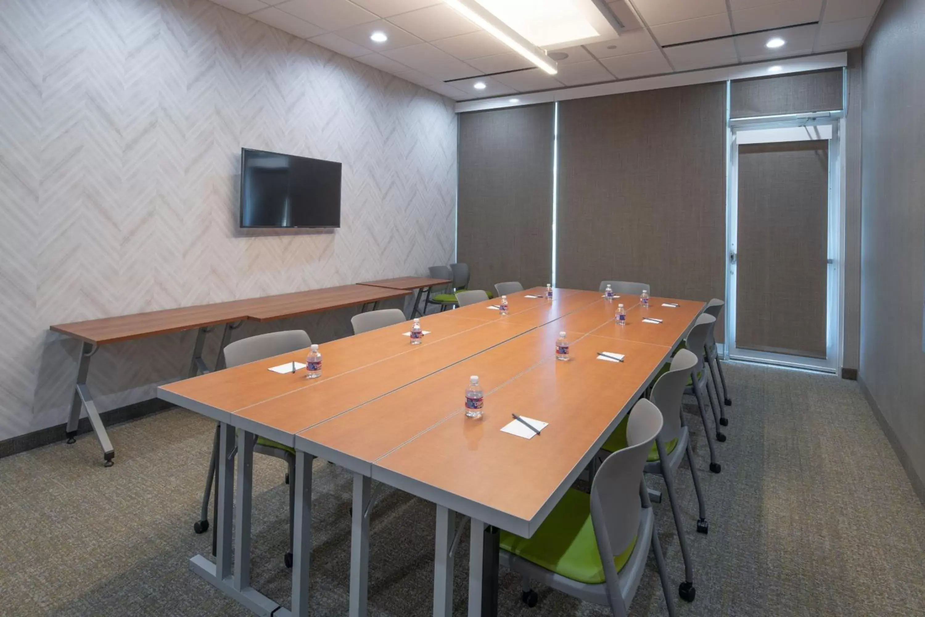 Meeting/conference room in SpringHill Suites Dallas Central Expressway