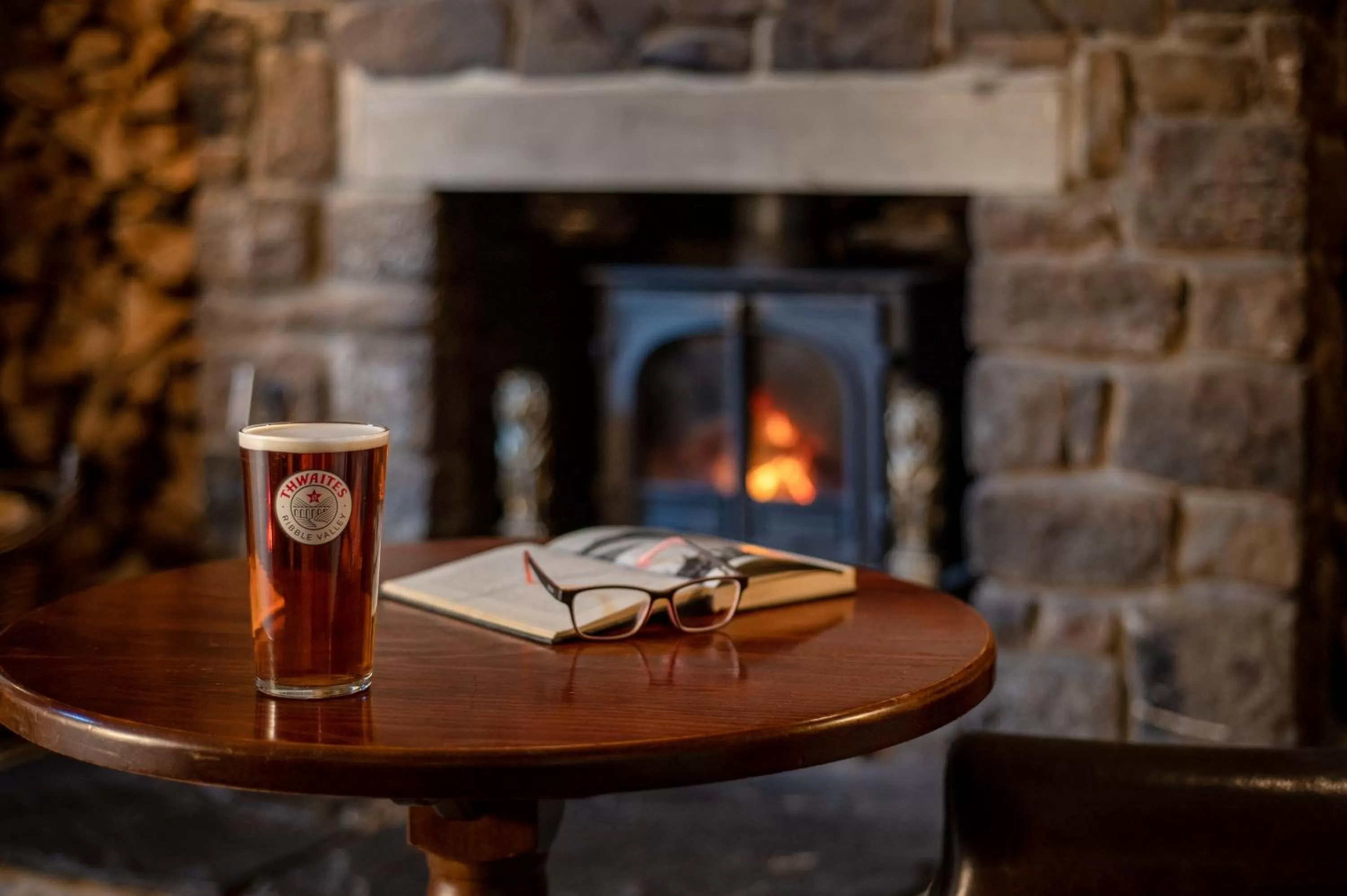 Lounge or bar in The Golden Lion at Settle