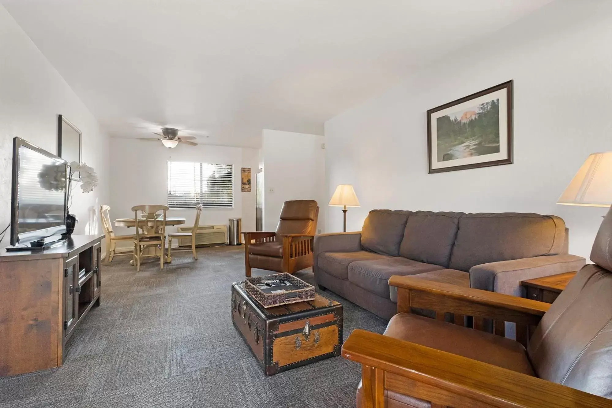 Living room, Seating Area in Sonora Aladdin Motor Inn