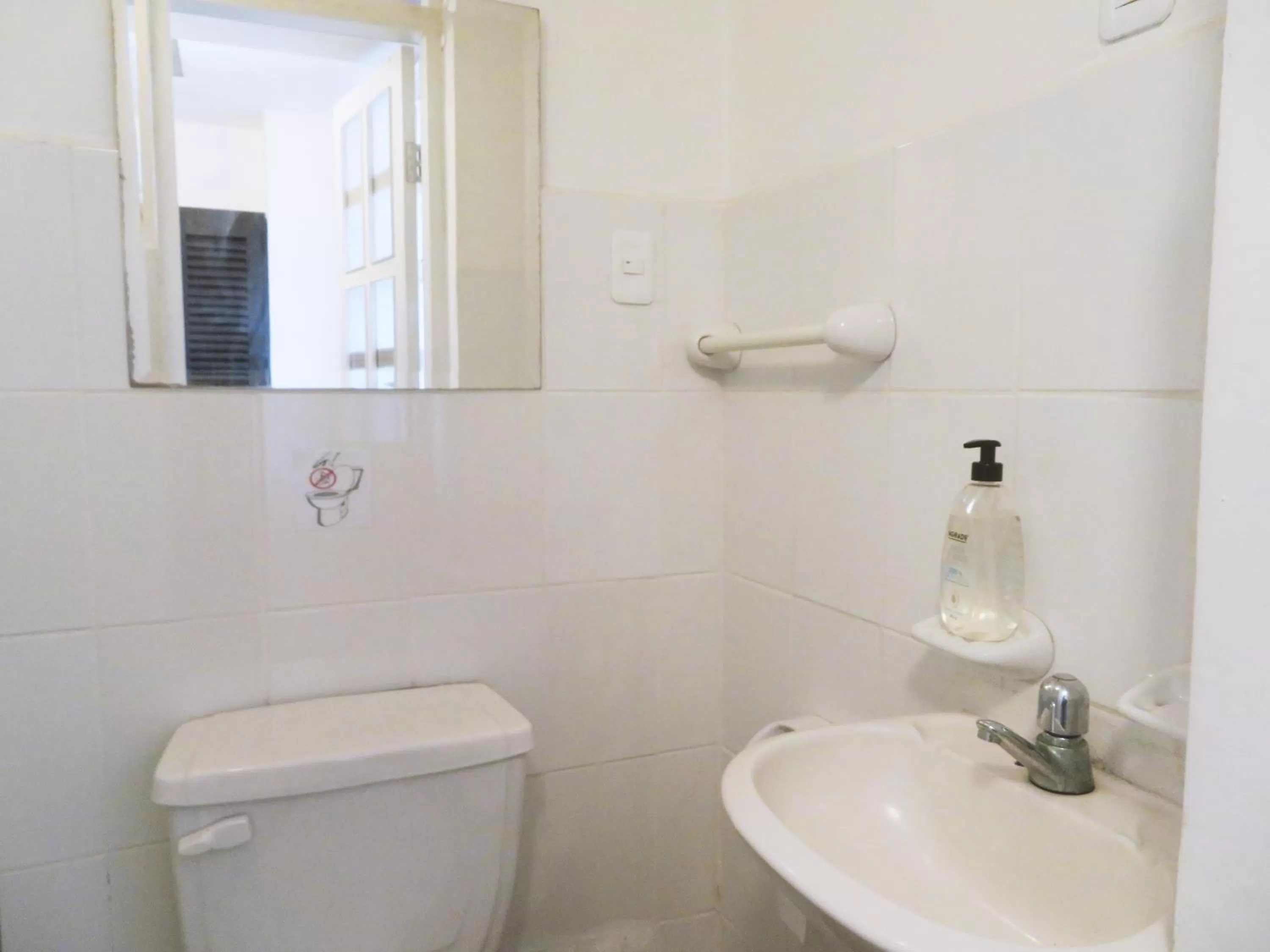 Shower in Bird Garden Guest House