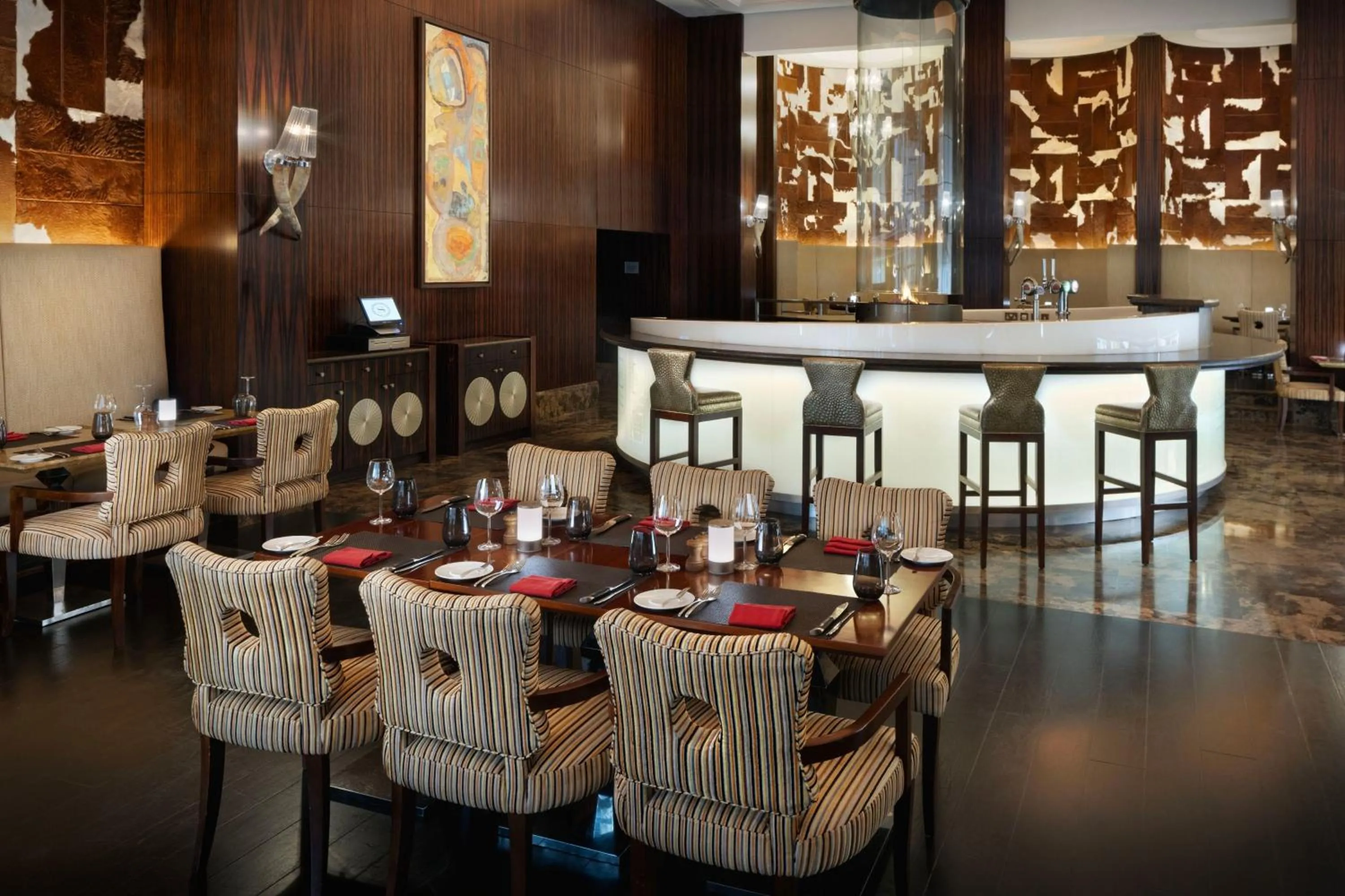 Restaurant/places to eat in Sheraton Oman Hotel