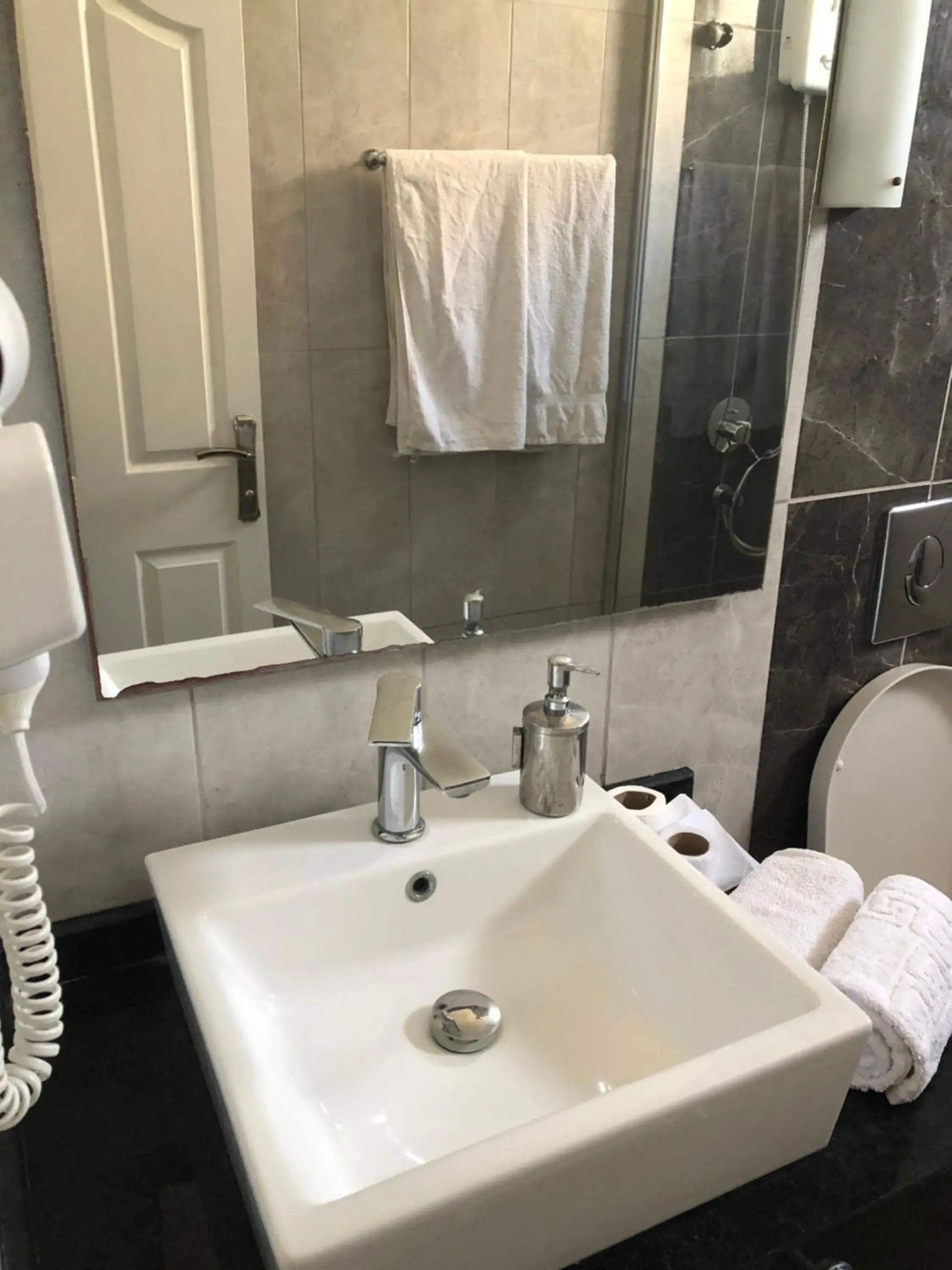 Bathroom in The Prince Inn Hotel&Villas