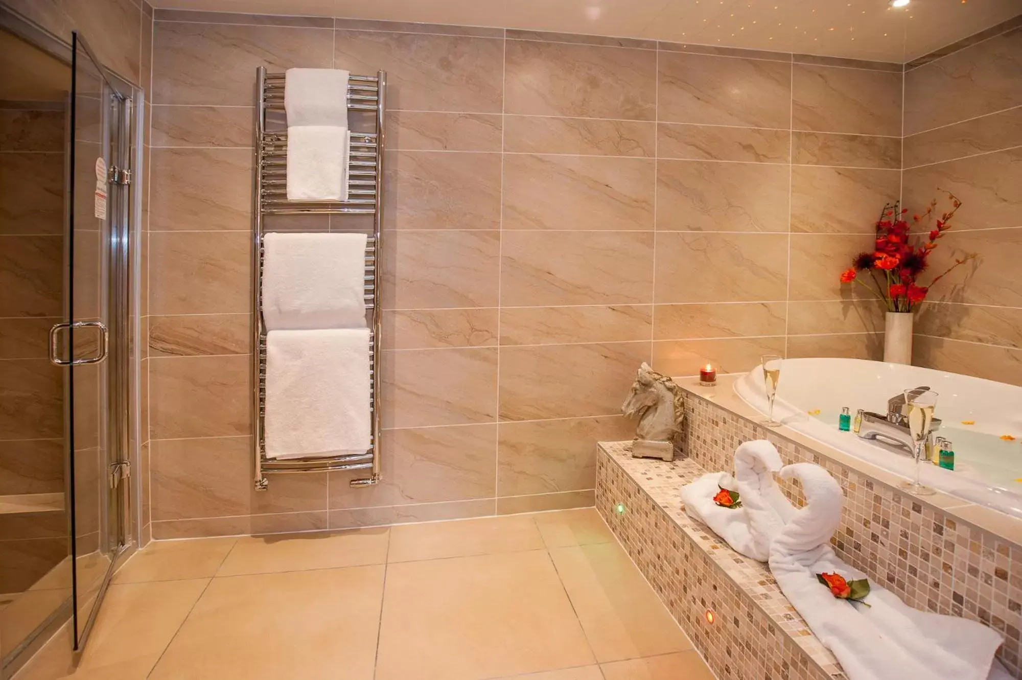 Steam room, Bathroom in Windermere Boutique Hotel