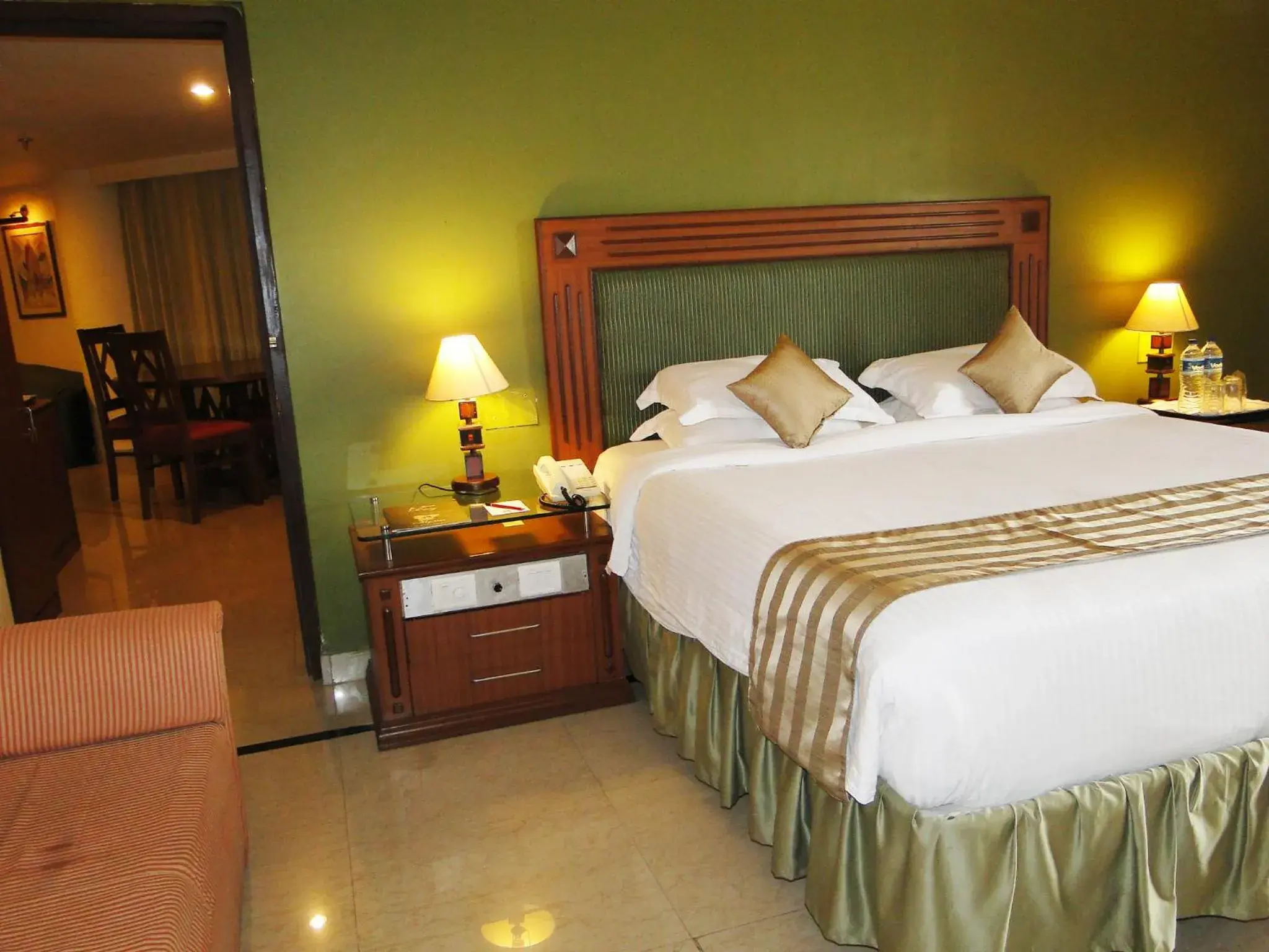 Bed in Hotel Swosti Premium Bhubaneswar