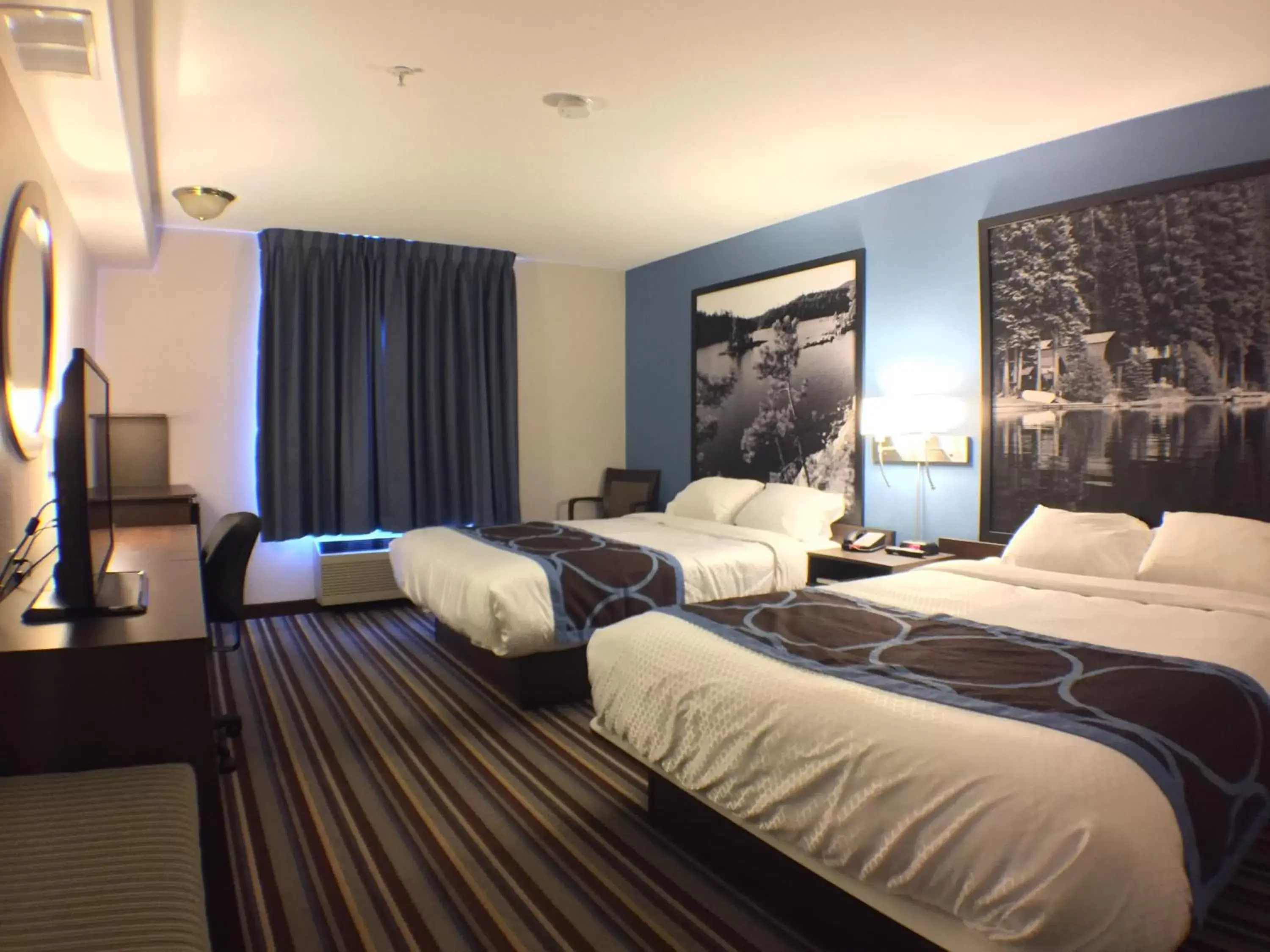 Bed in Super 8 by Wyndham Fort Frances Bed in Super 8 by Wyndham Fort Frances