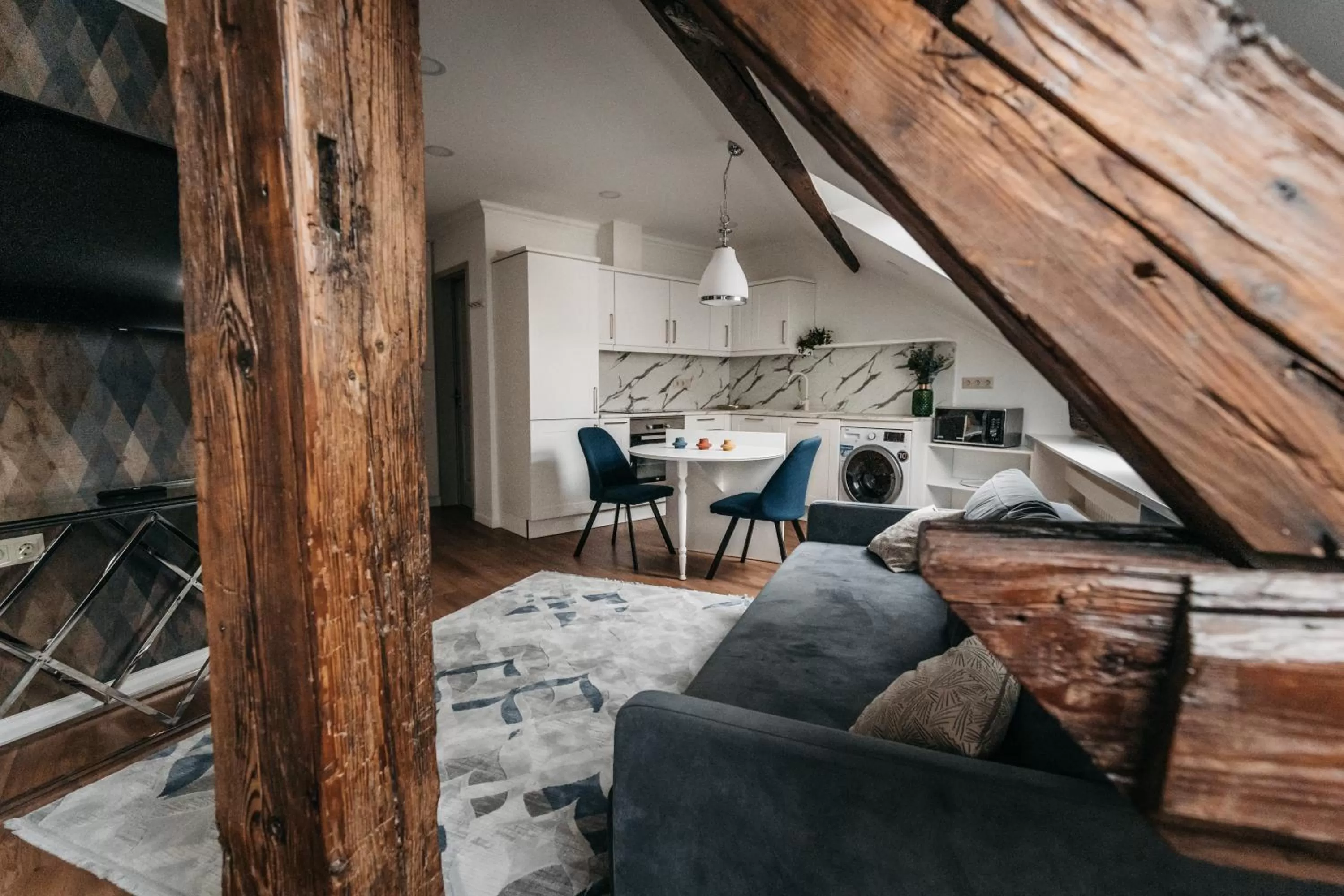 TV and multimedia in Room42 - Suites & Apartments