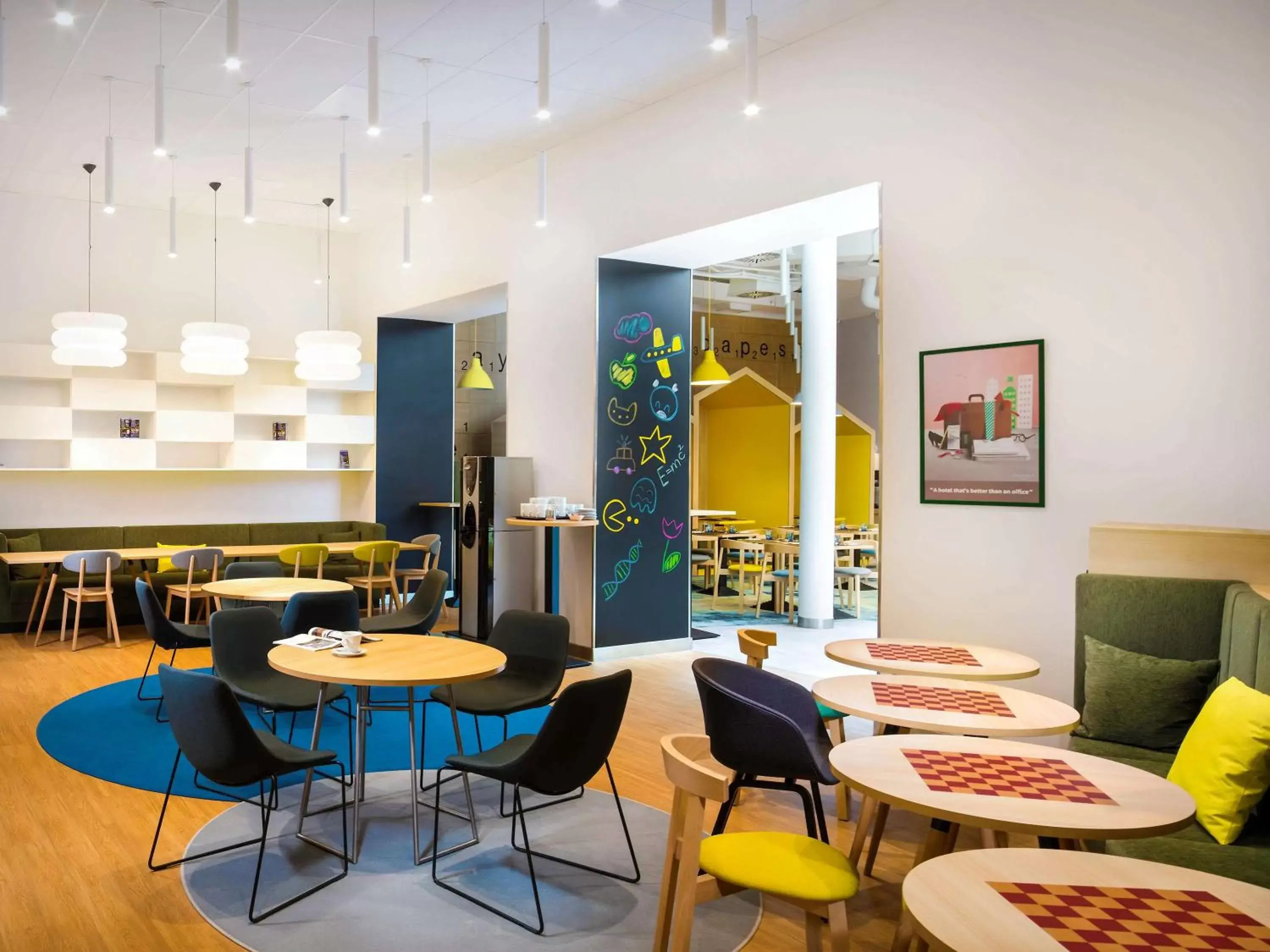 Lounge or bar, Restaurant/Places to Eat in Ibis Styles Budapest Center
