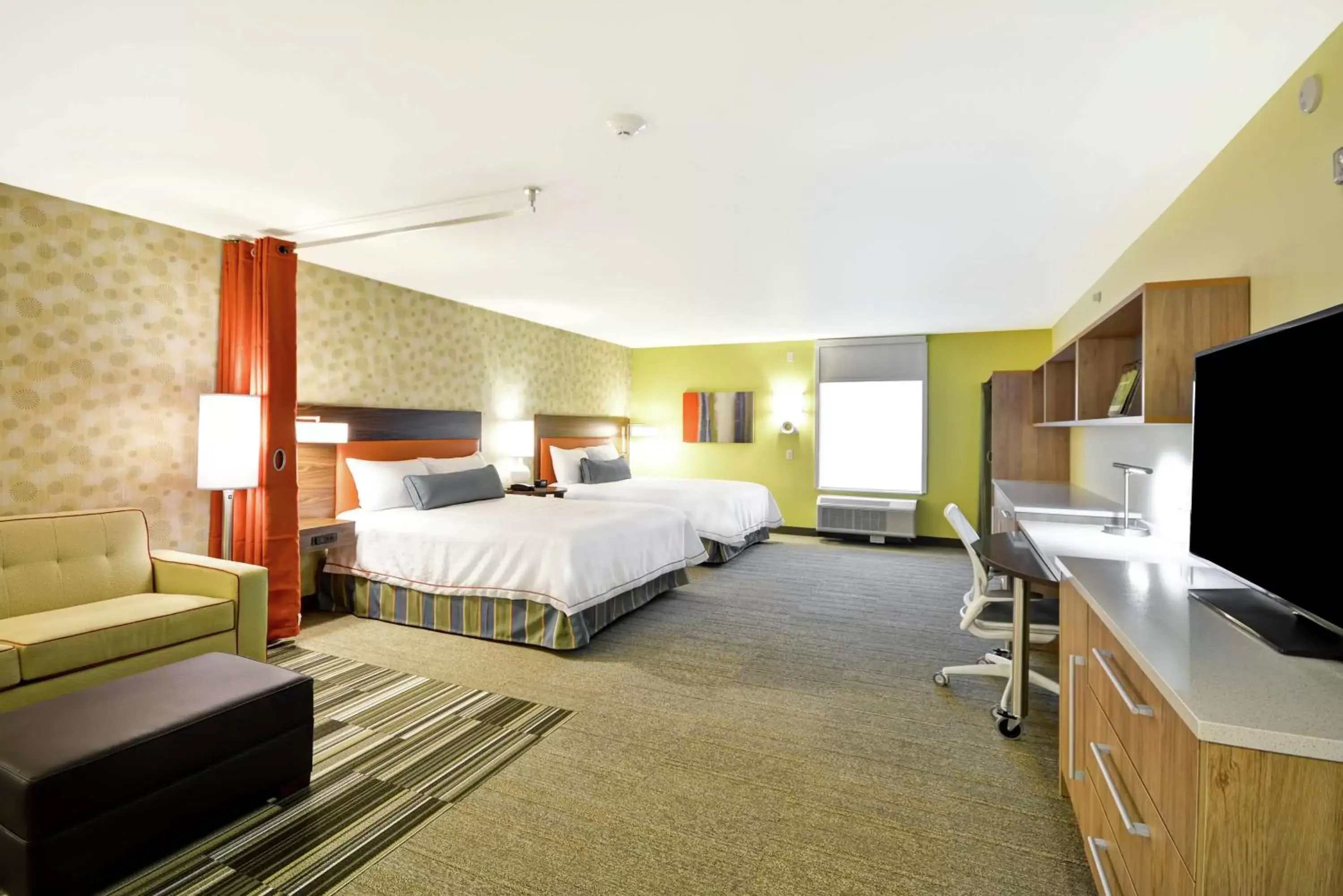 Bedroom, Bed in Home2 Suites By Hilton Rapid City Bedroom, Bed in Home2 Suites By Hilton Rapid City