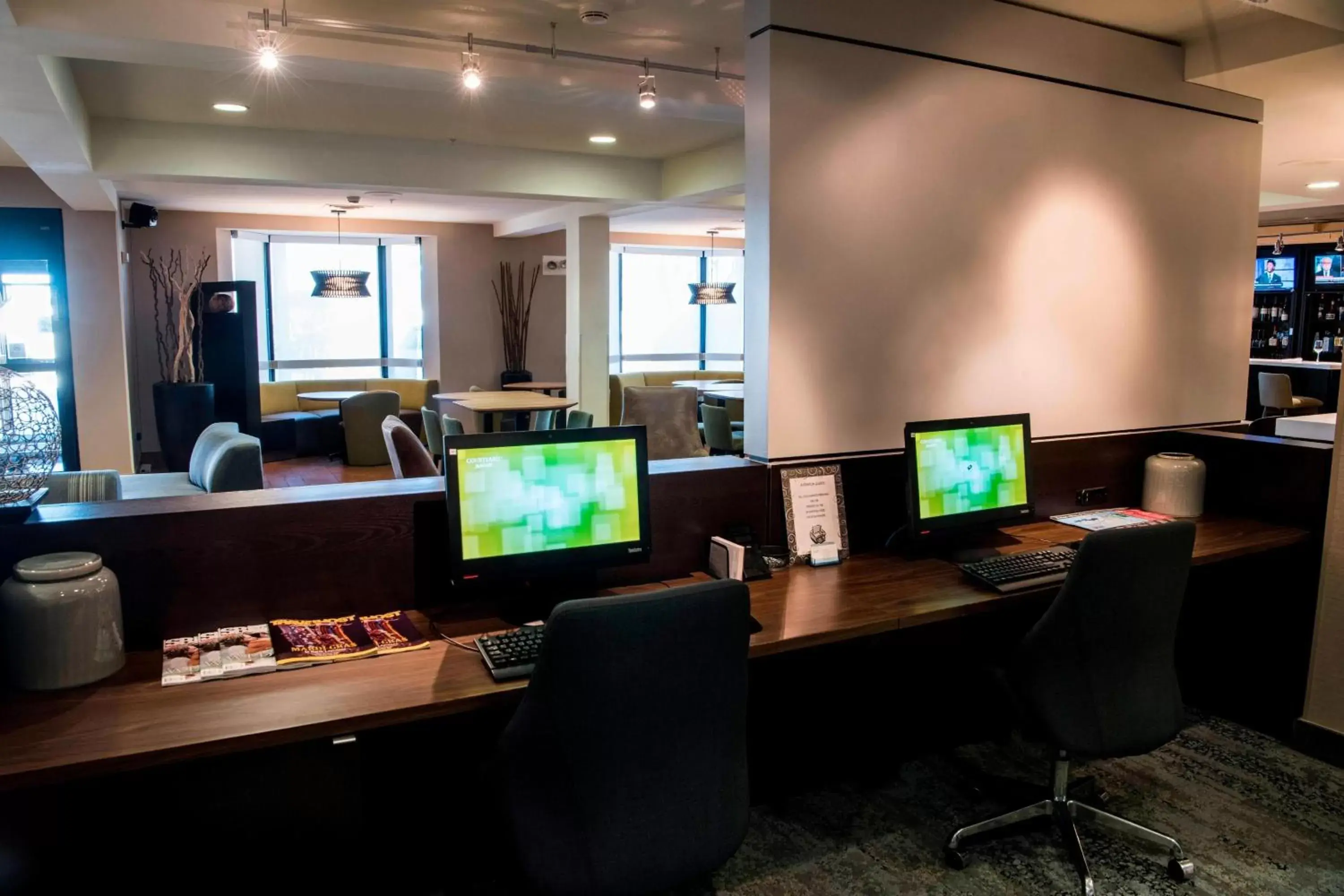 Business facilities in Courtyard Shreveport Airport