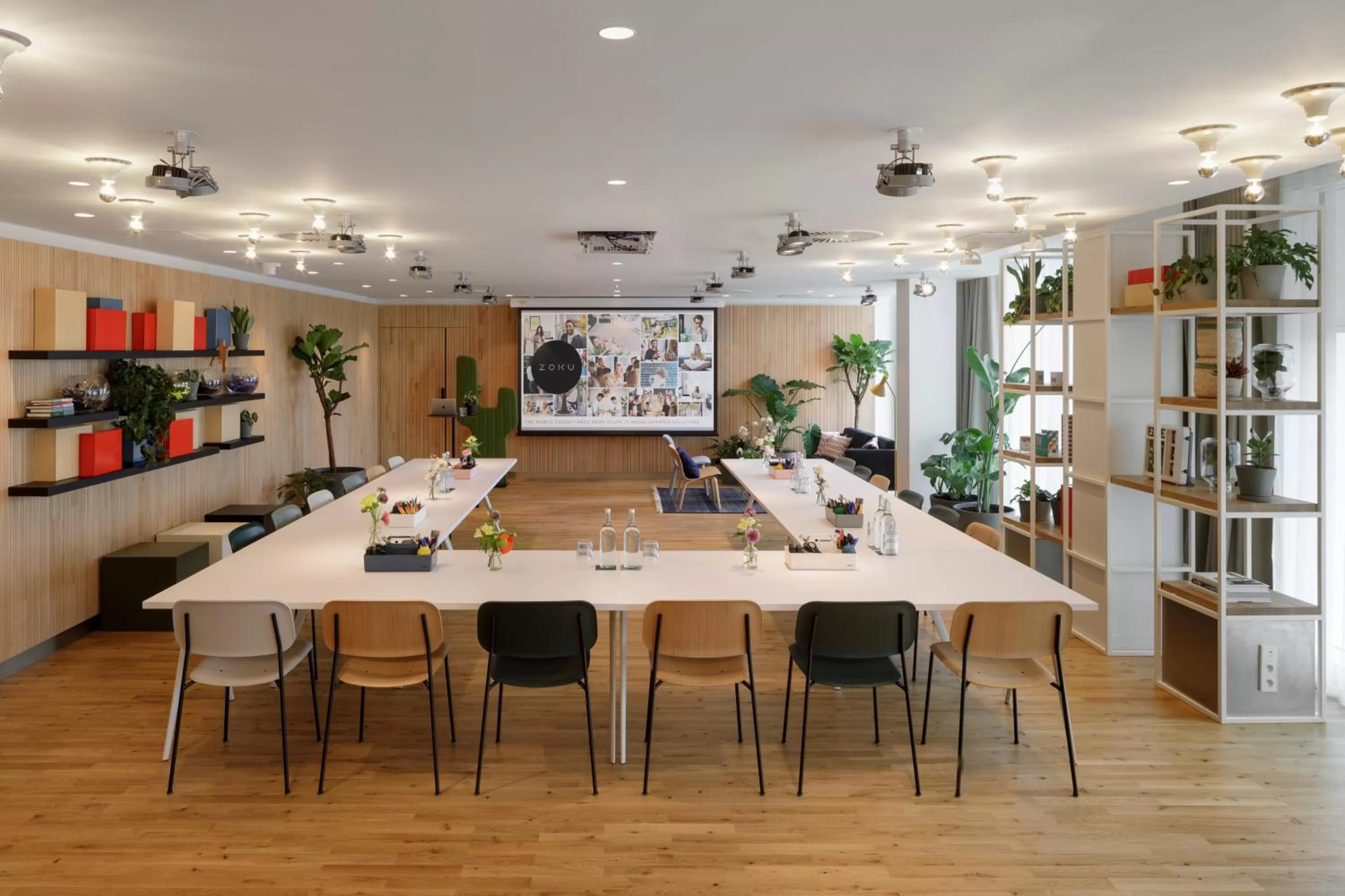 Meeting/conference room in Zoku Paris
