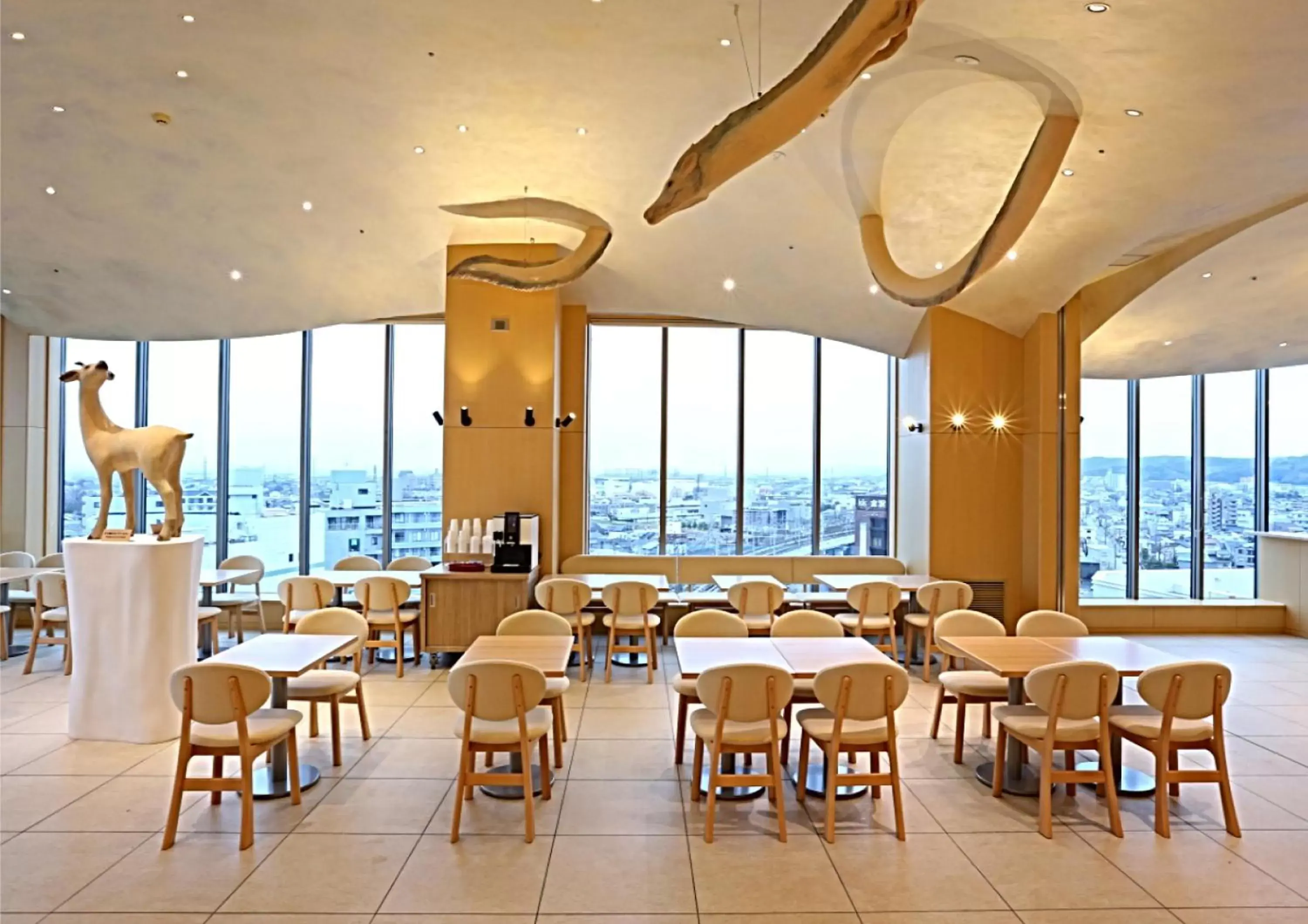Restaurant/Places to Eat in Hotel Wing International Premium Kanazawa Ekimae