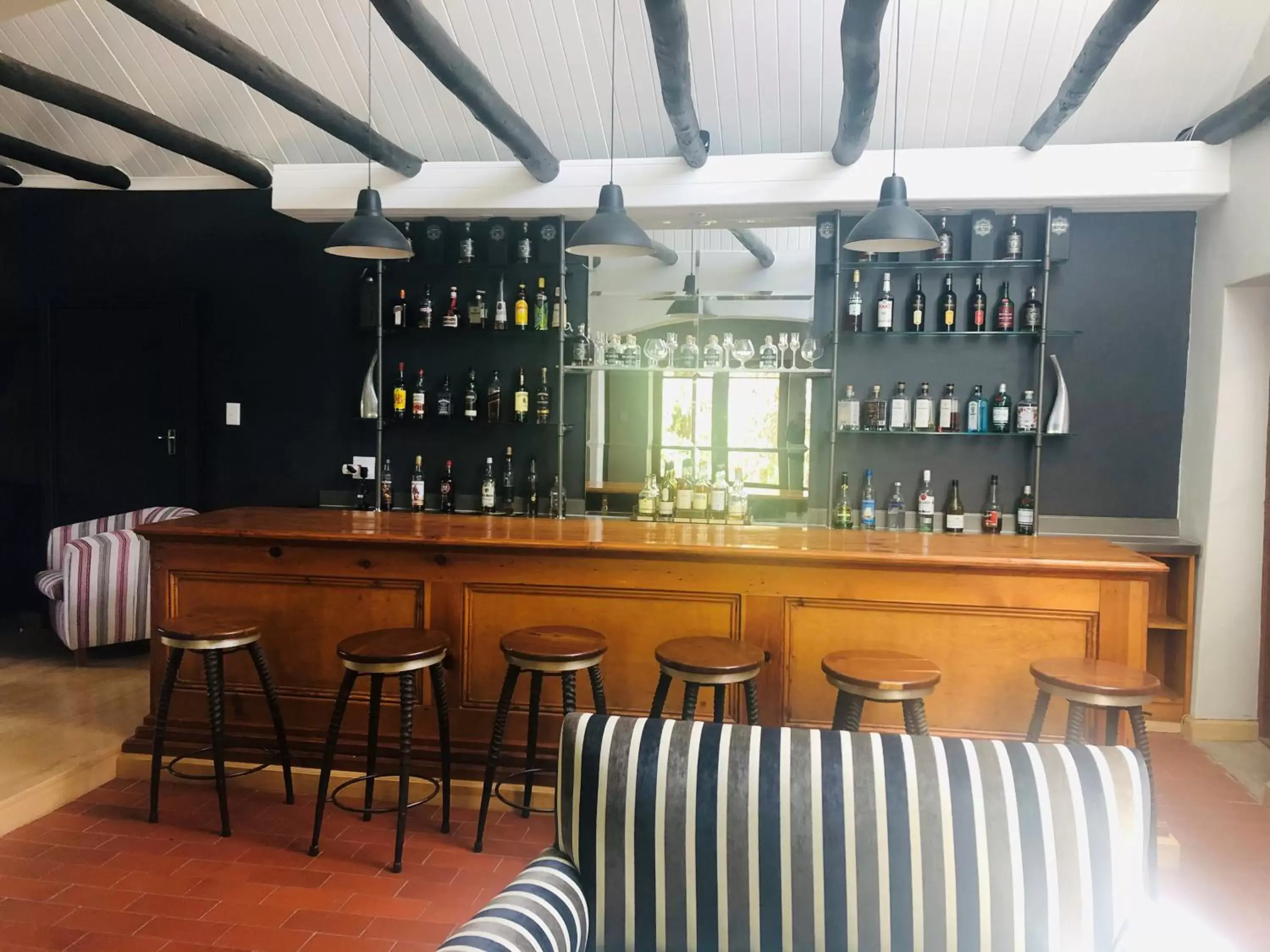 Drinks, Lounge/Bar in Mimosa Lodge