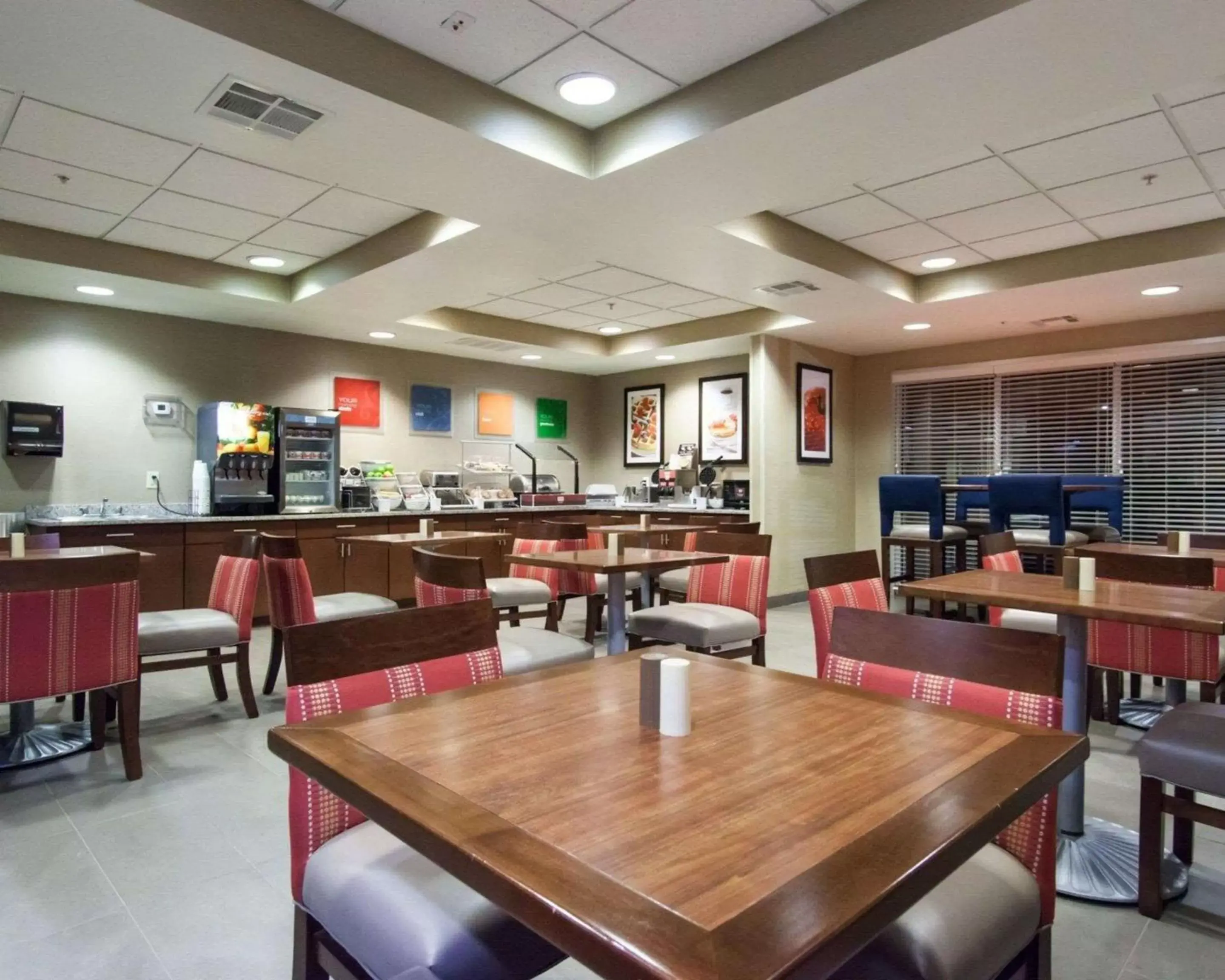Restaurant/places to eat in Comfort Suites Tulsa Central Restaurant/places to eat in Comfort Suites Tulsa Central