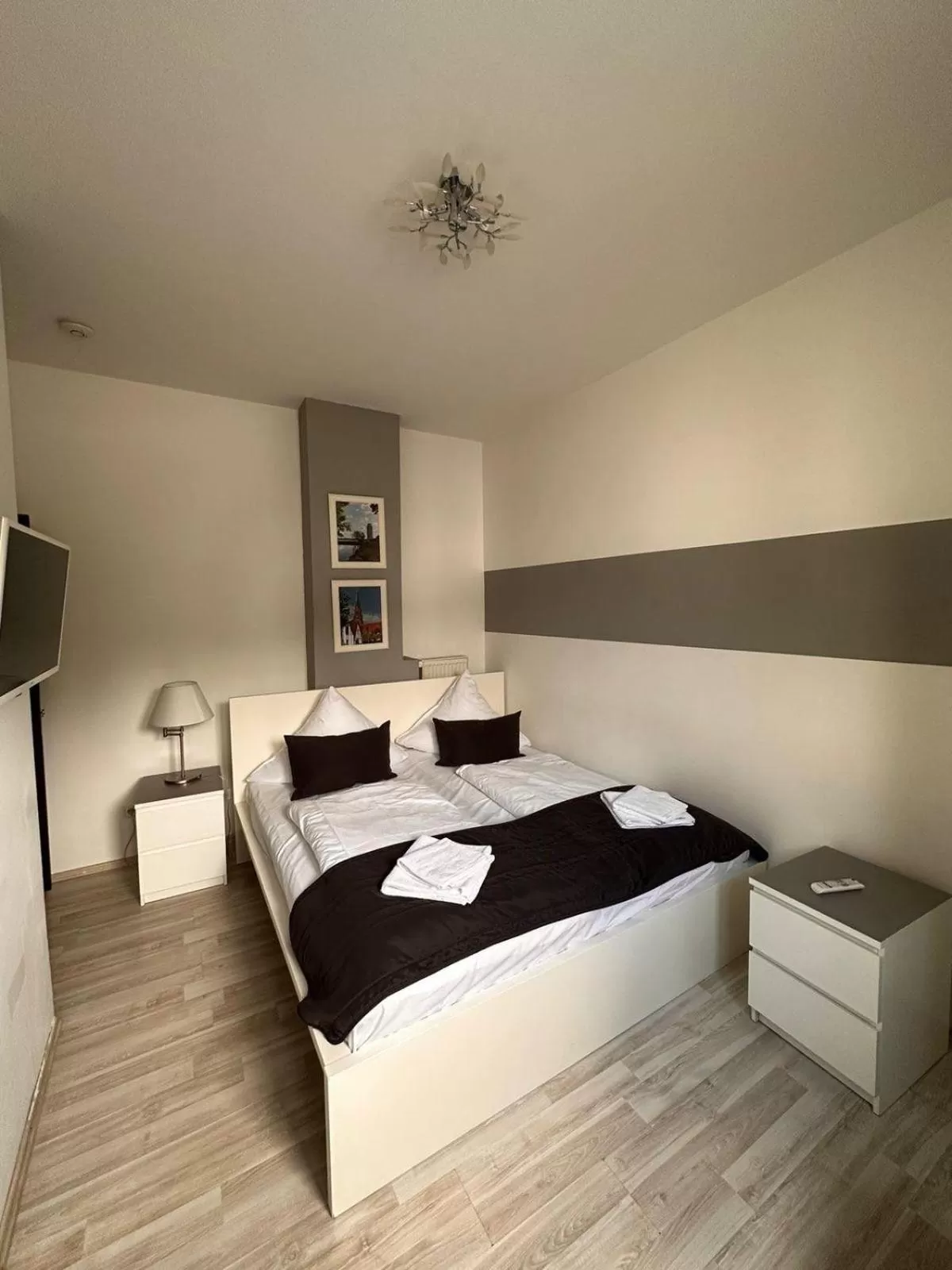 Bed in Hotel Deutscher Hof