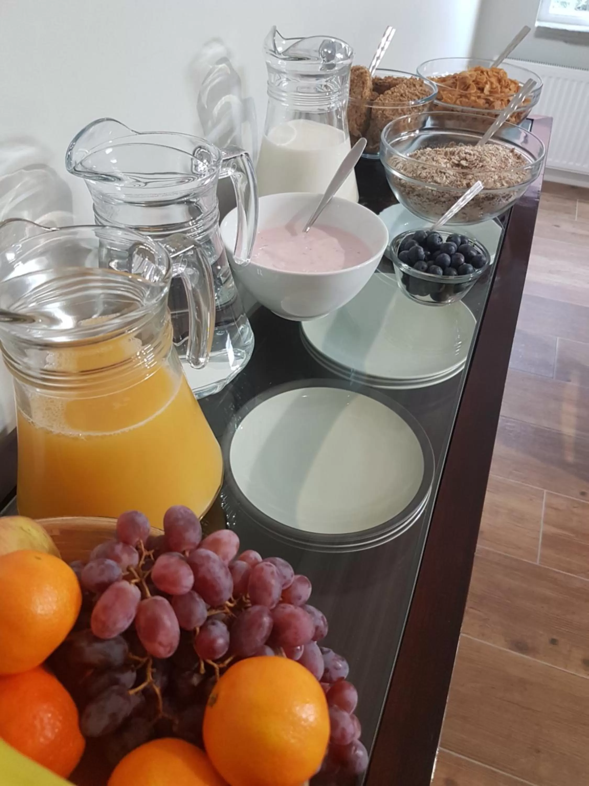 Food and drinks in Lyndene