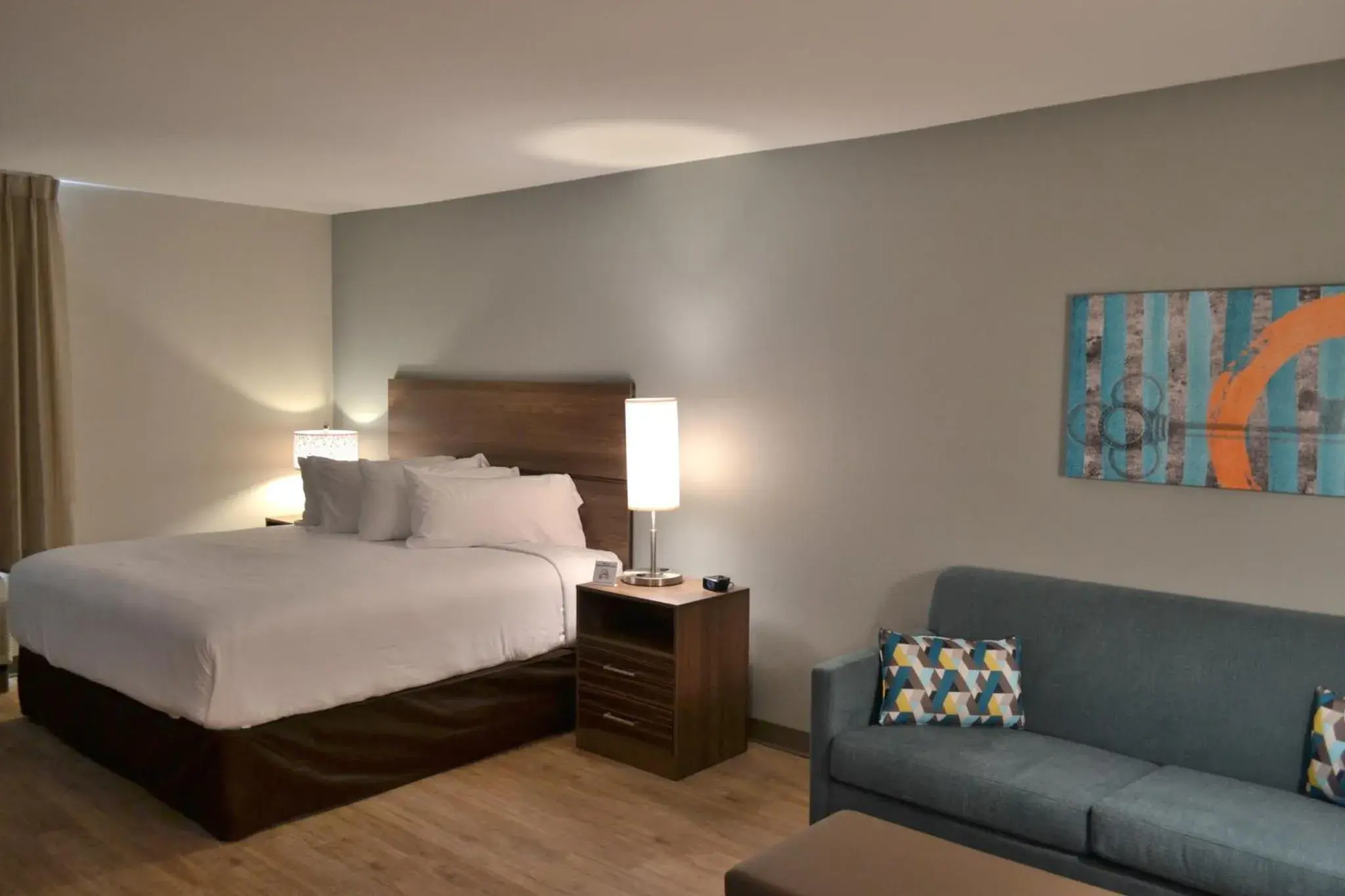 Bed in MainStay Suites Gatlinburg Downtown Area Bed in MainStay Suites Gatlinburg Downtown Area