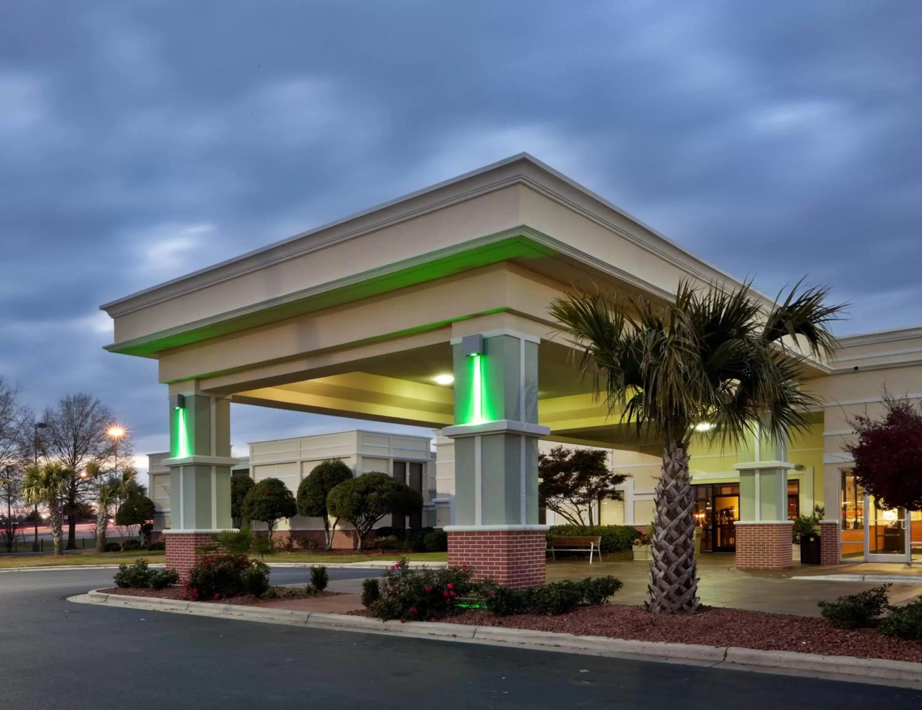 Property Building in Holiday Inn Lumberton, an IHG Hotel