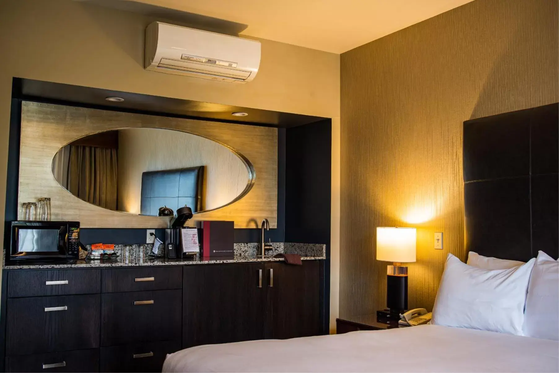 Standard Suite in Tetherow Hotel Standard Suite in Tetherow Hotel