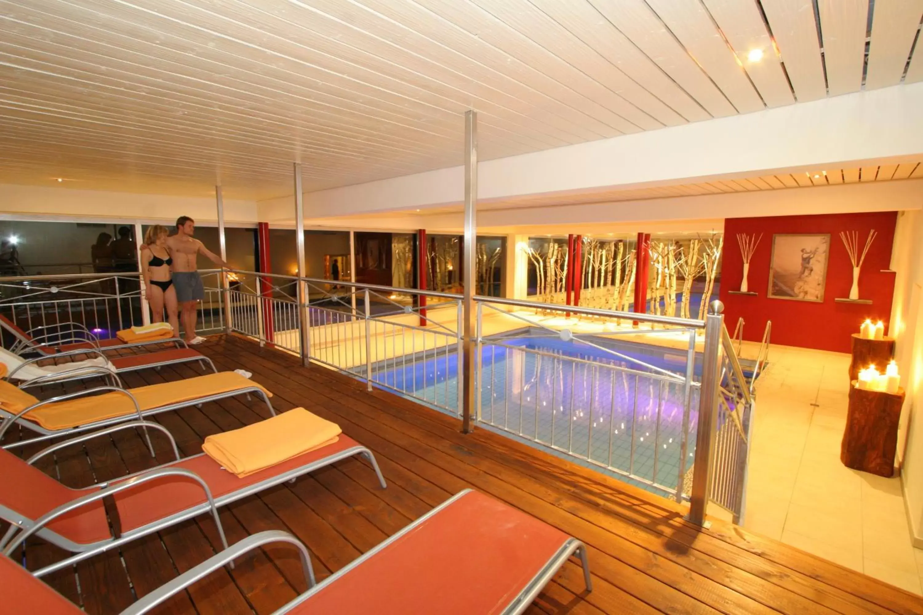 Spa and wellness centre/facilities, Swimming Pool in Hotel Bergruh