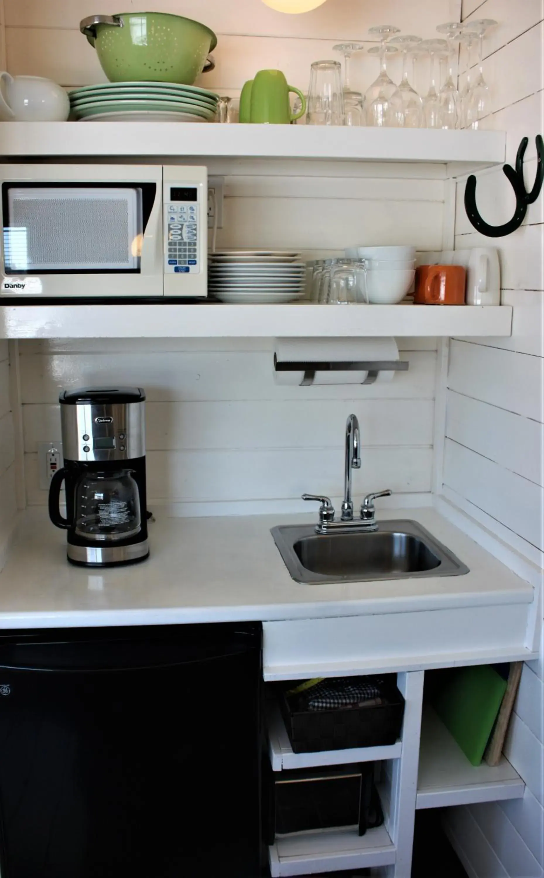 Kitchen or kitchenette, Kitchen/Kitchenette in Woodhouse Cottages And Ranch