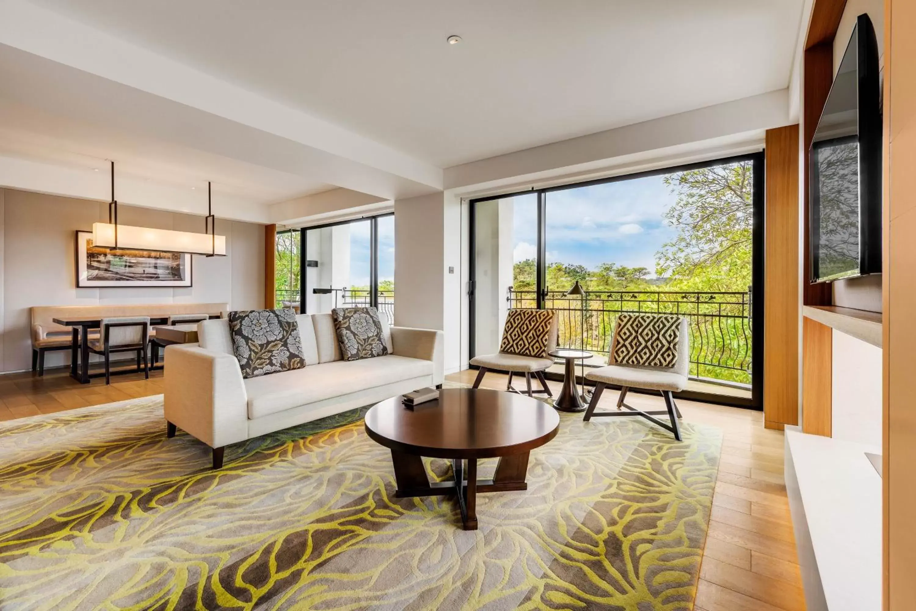 Living room, Seating Area in The Westin Tashee Resort, Taoyuan