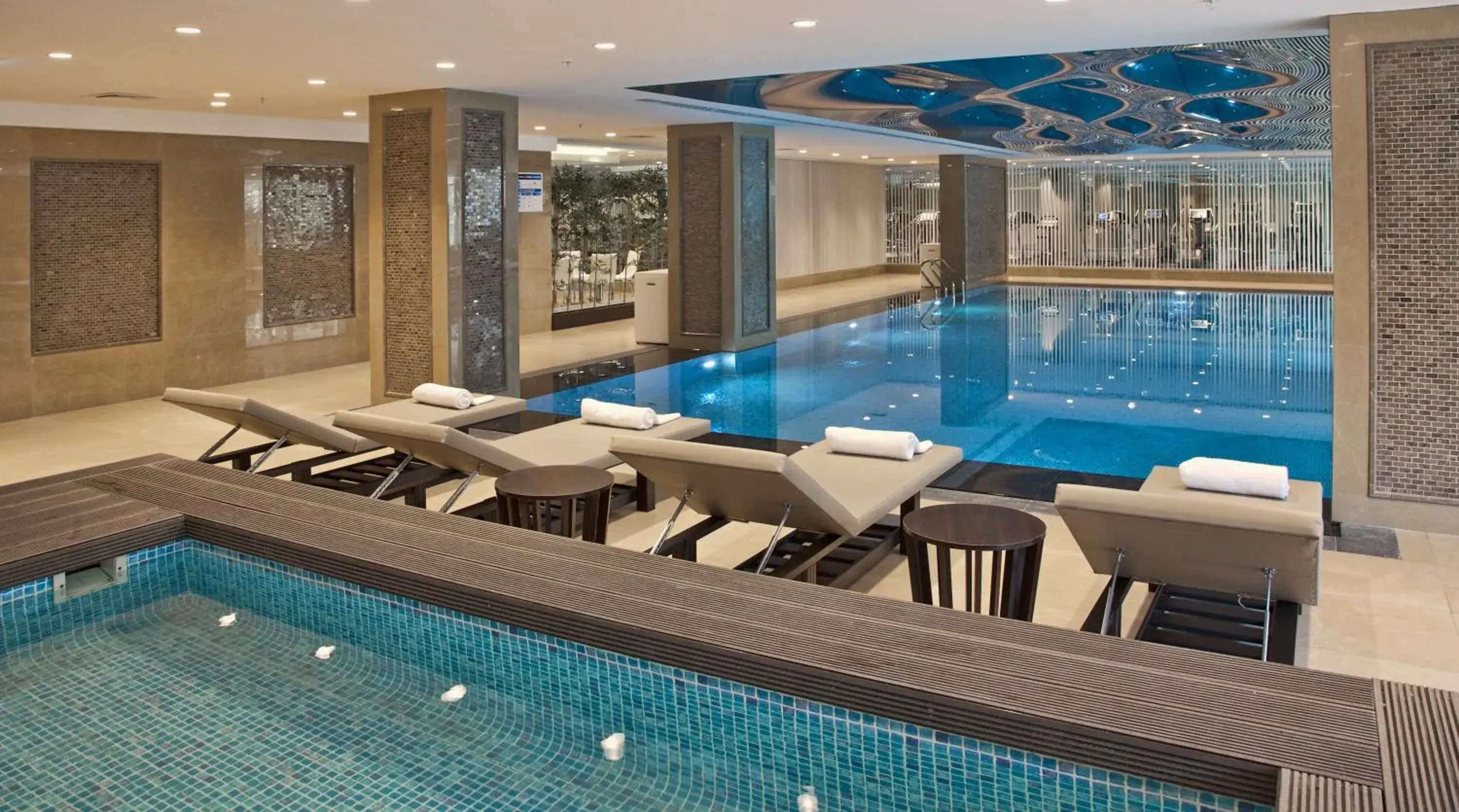 , Swimming Pool in Retaj Royale Istanbul